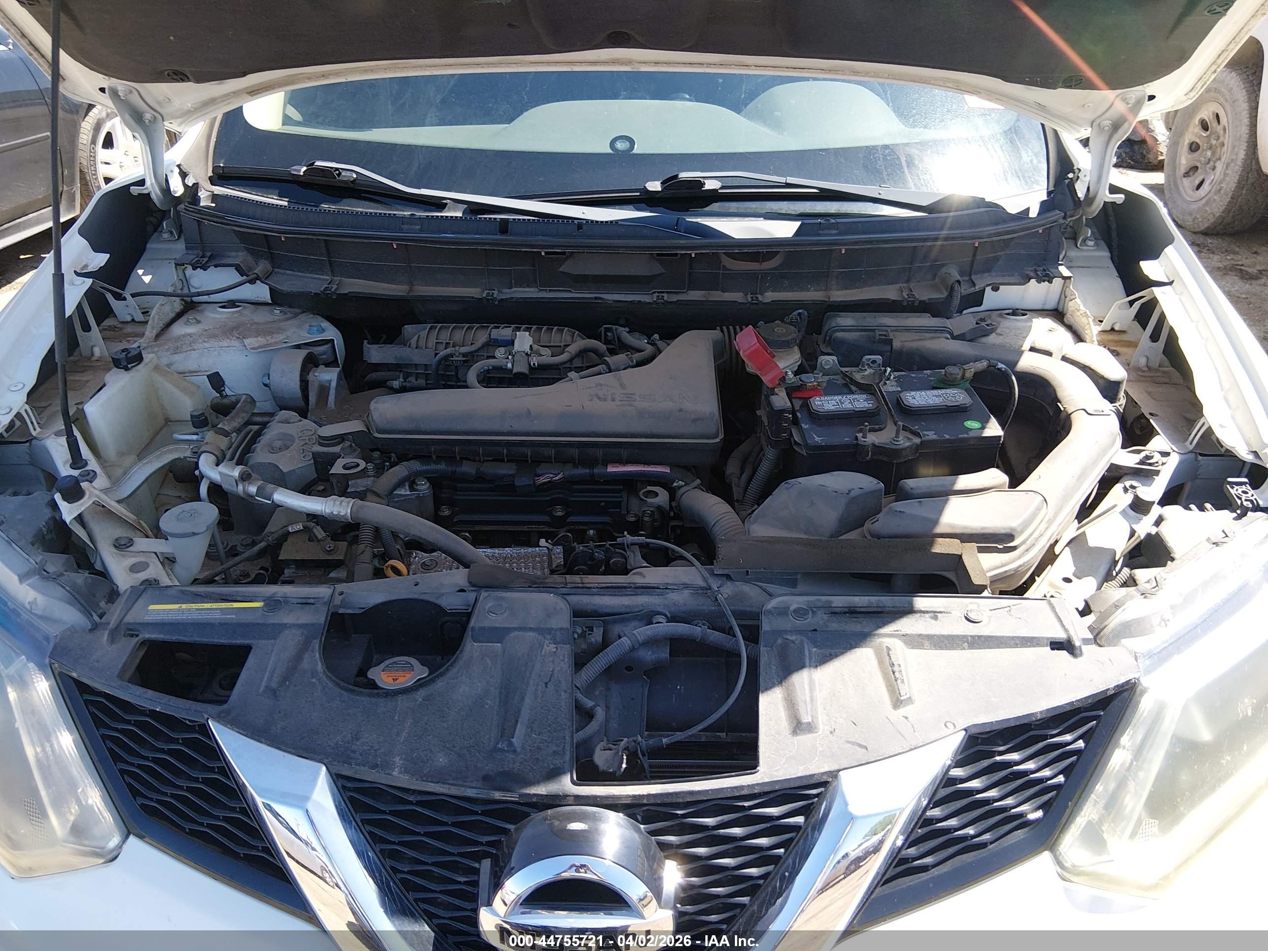 2015 Nissan Rogue S White vin: 5N1AT2MT3FC858867