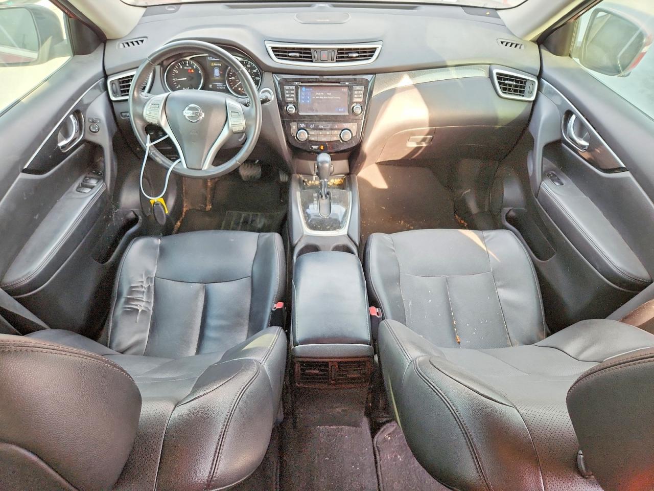 2015 Nissan Rogue Burgundy vin: 5N1AT2MT3FC884661
