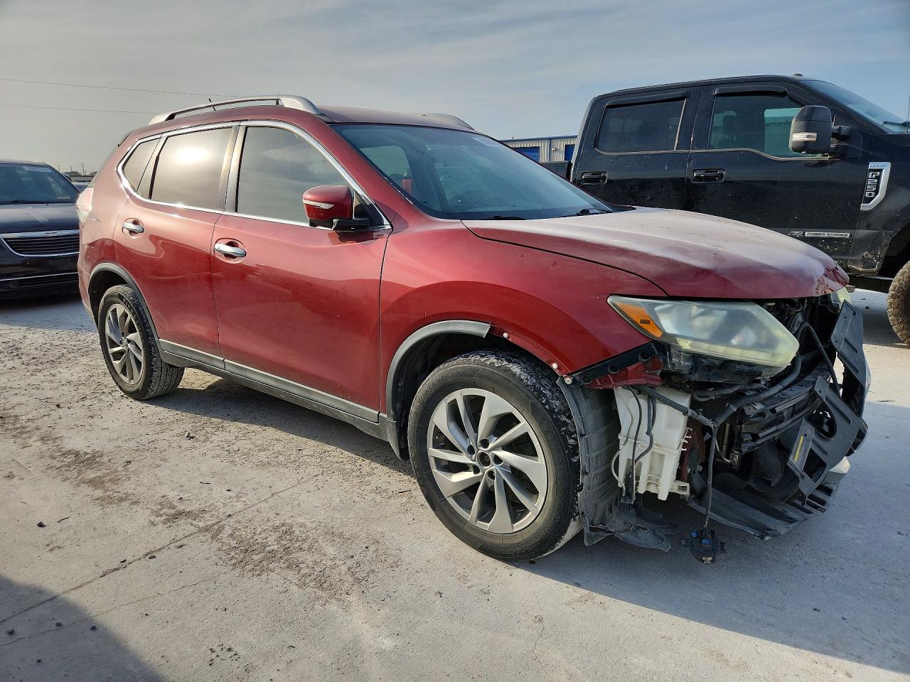 2015 Nissan Rogue Burgundy vin: 5N1AT2MT3FC884661
