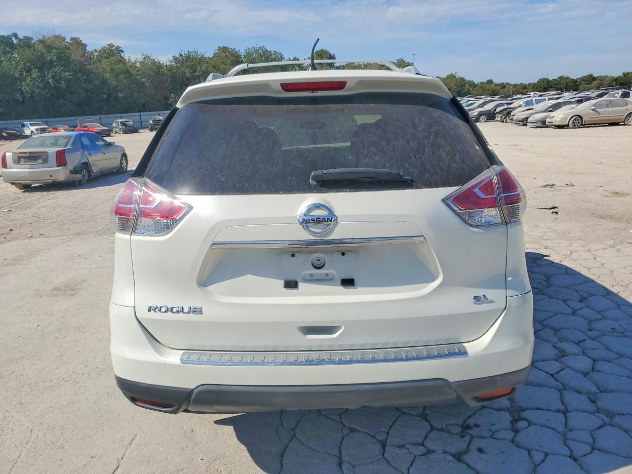 2015 Nissan Rogue Sl Белый vin: 5N1AT2MT3FC889505