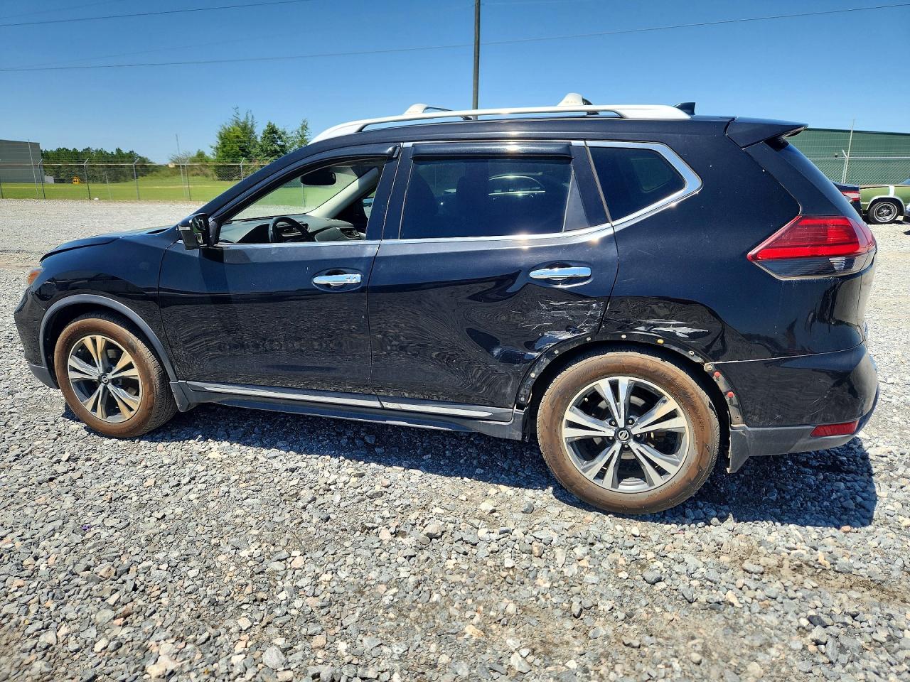 2017 Nissan Rogue S Черный vin: 5N1AT2MT3HC792646