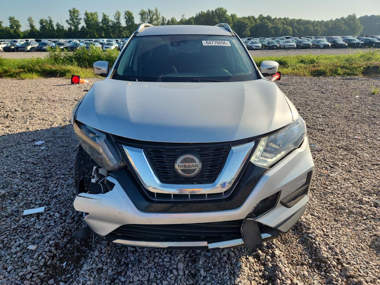 2019 Nissan Rogue S Серебряный vin: 5N1AT2MT3KC748377