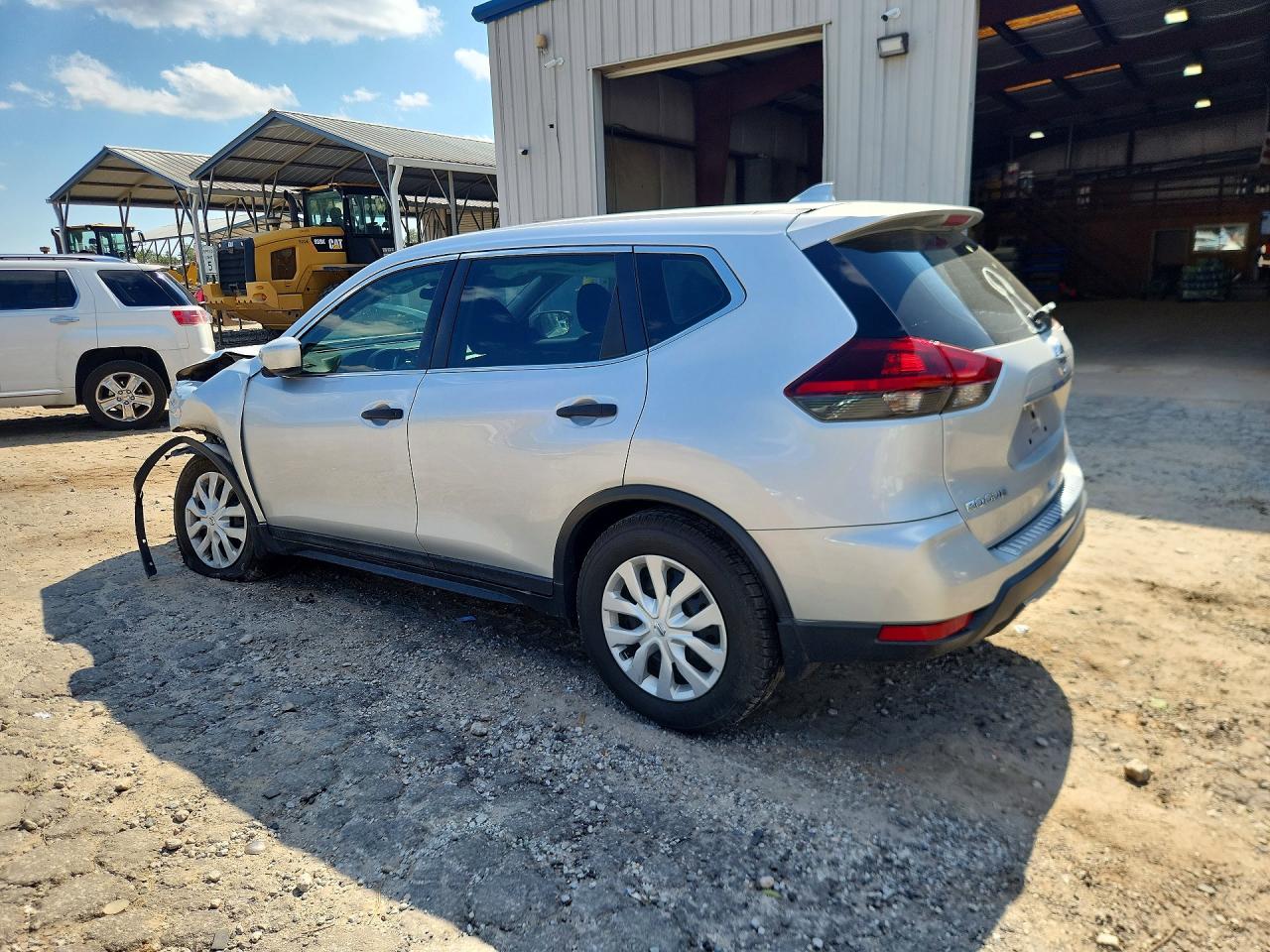 2019 Nissan Rogue S Silver vin: 5N1AT2MT3KC800476