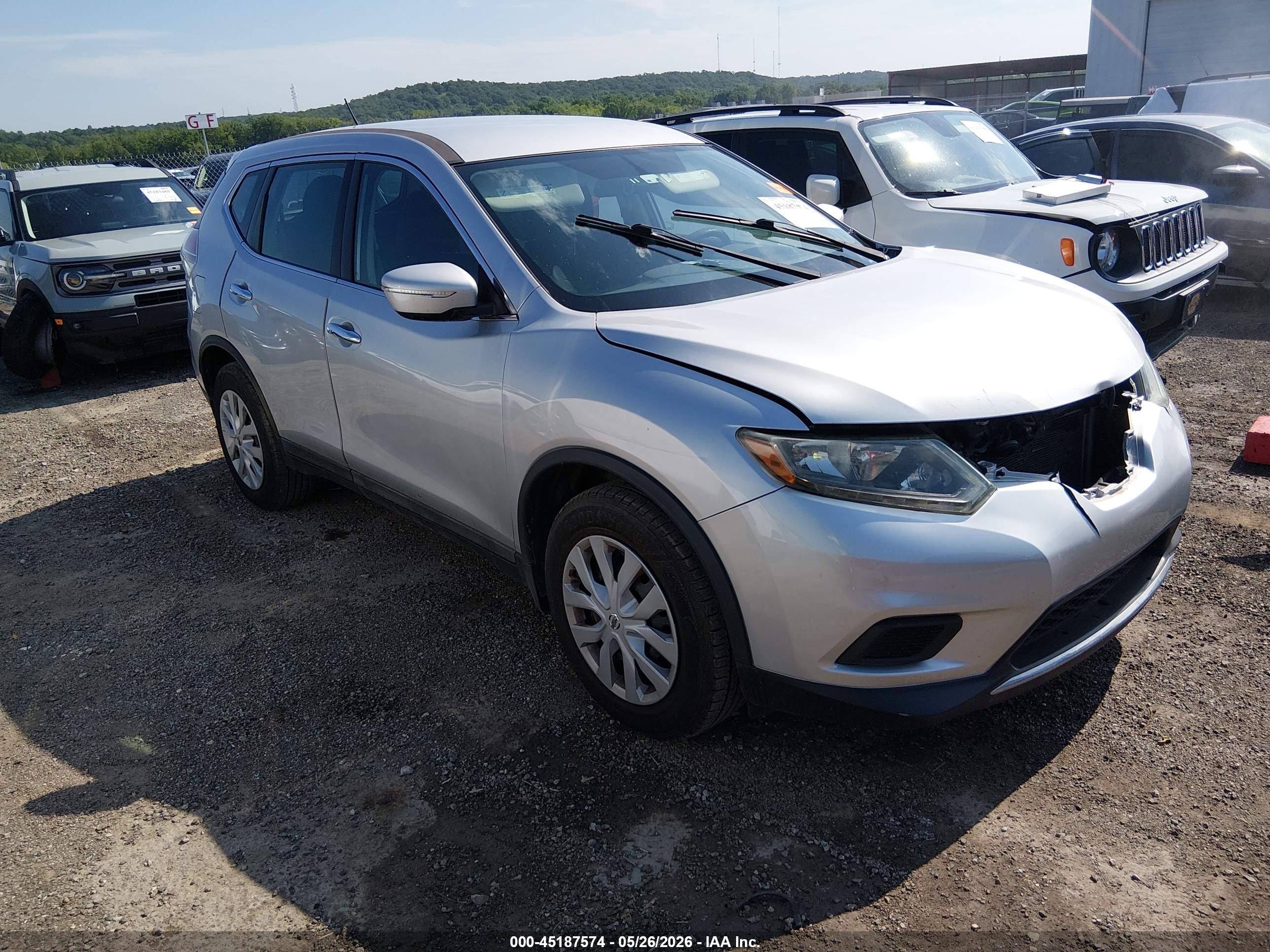 2014 Nissan Rogue S Silver vin: 5N1AT2MT4EC764415