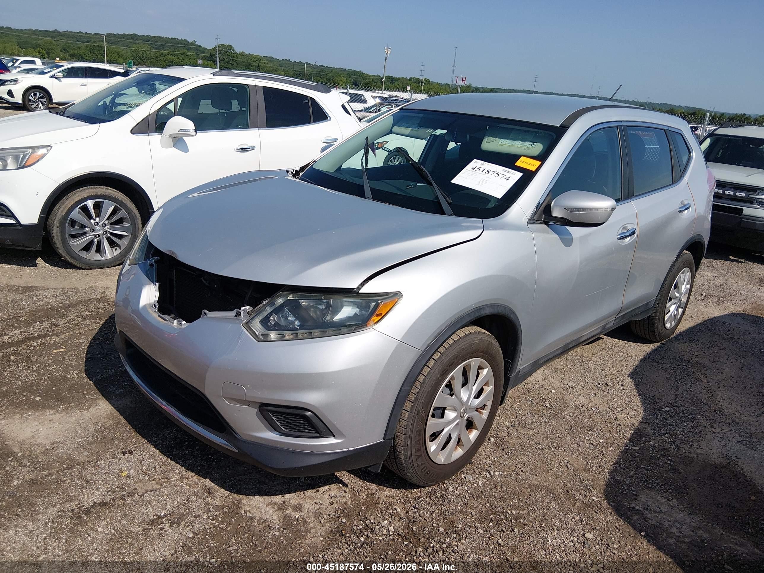2014 Nissan Rogue S Silver vin: 5N1AT2MT4EC764415