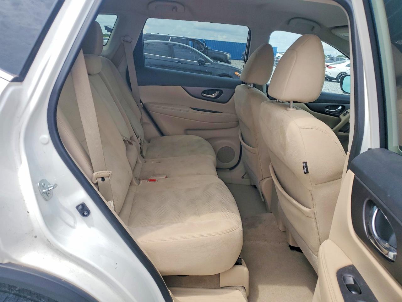 2014 Nissan Rogue Sv White vin: 5N1AT2MT4EC846399