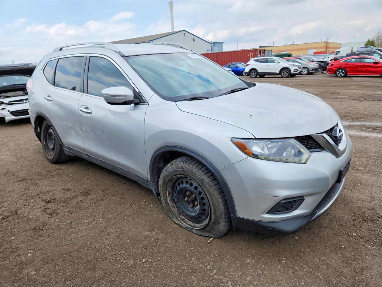2014 Nissan Rogue S Silver vin: 5N1AT2MT4EC857581