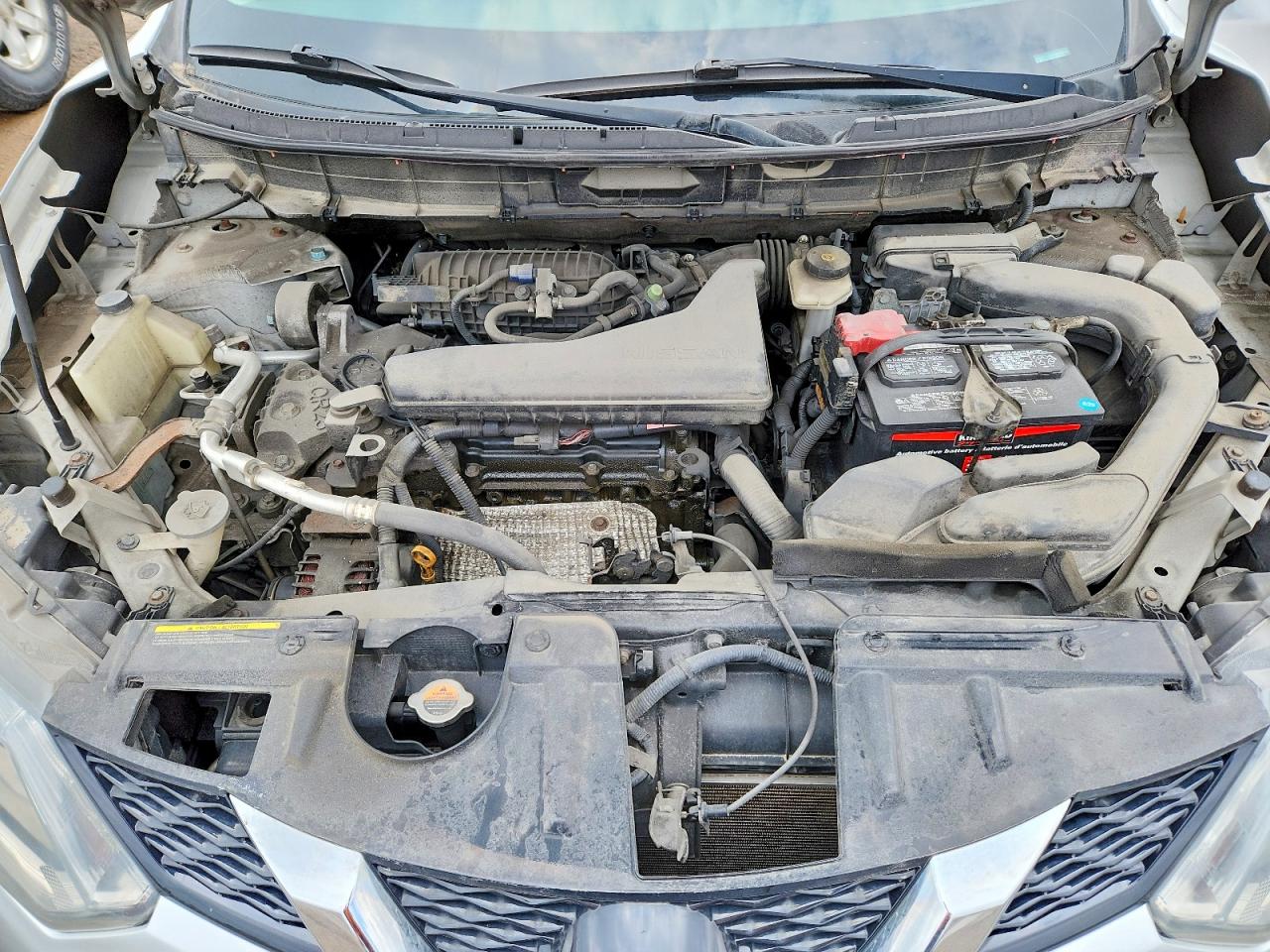 2014 Nissan Rogue S Silver vin: 5N1AT2MT4EC857581