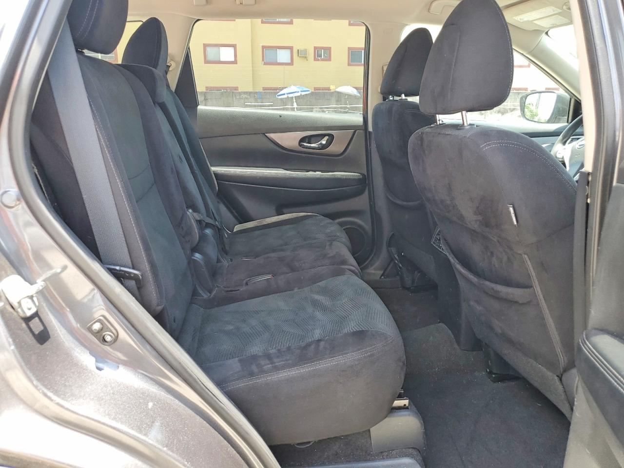 2015 Nissan Rogue Sv Silver vin: 5N1AT2MT4FC751407