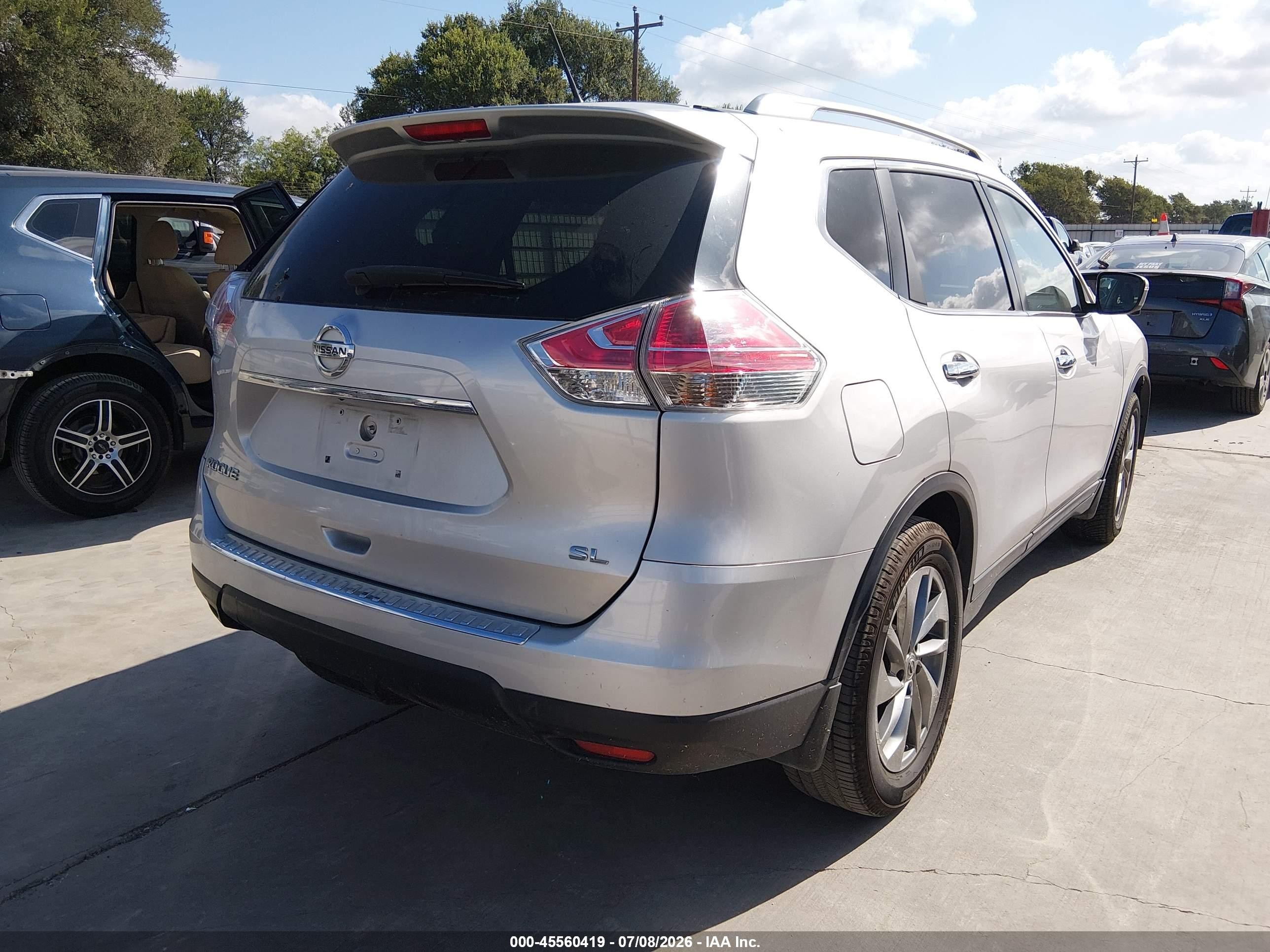 2015 Nissan Rogue Sl Silver vin: 5N1AT2MT4FC753657