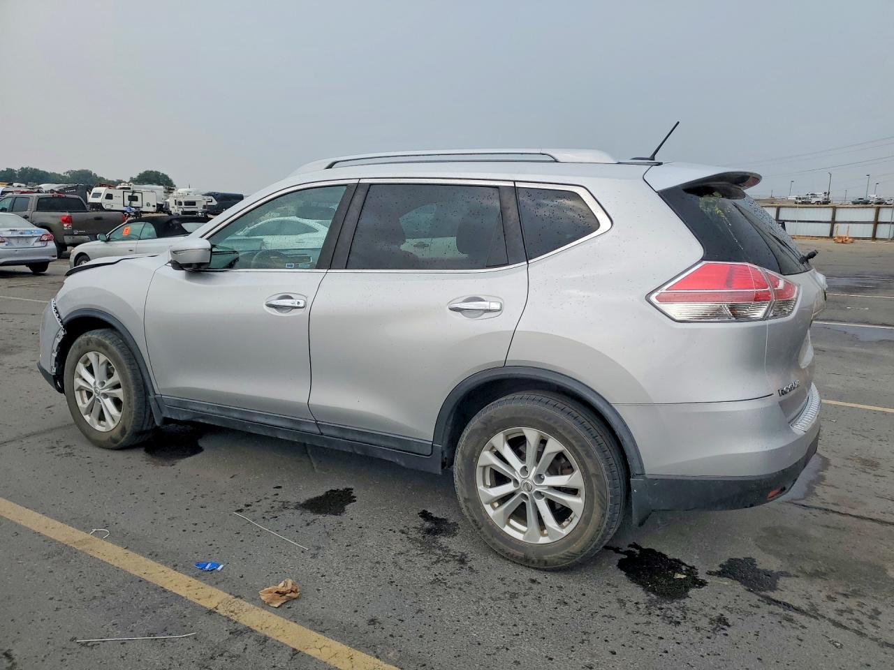2015 Nissan Rogue Sv Silver vin: 5N1AT2MT4FC763041