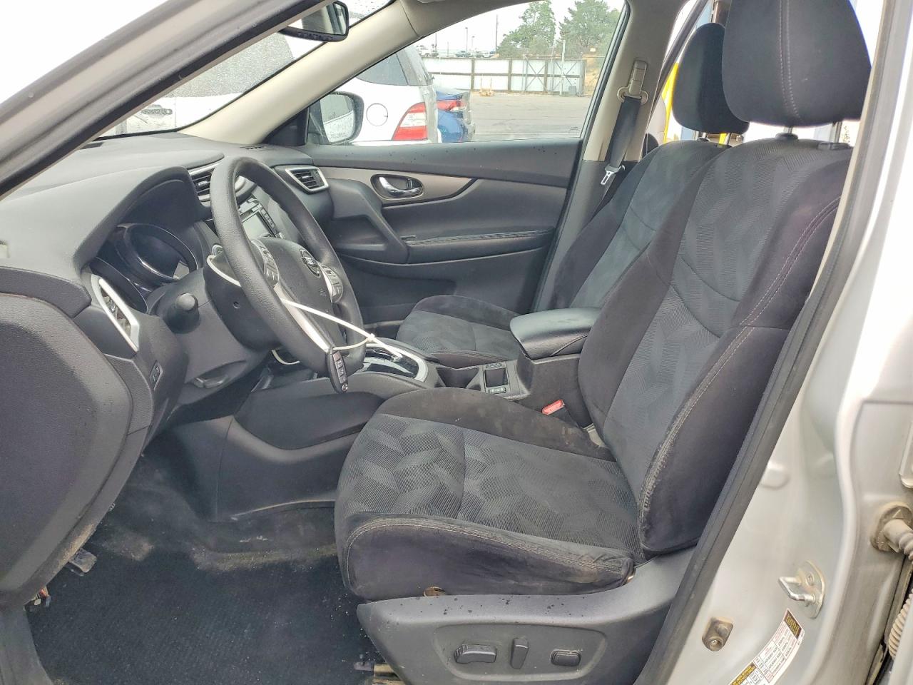 2015 Nissan Rogue Sv Silver vin: 5N1AT2MT4FC763041