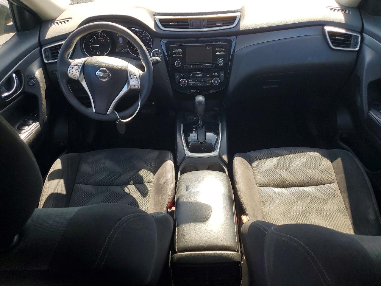 2015 Nissan Rogue Sv Silver vin: 5N1AT2MT4FC773651