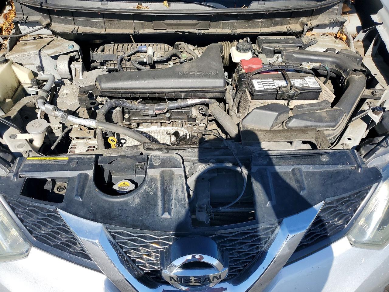2015 Nissan Rogue Sv Silver vin: 5N1AT2MT4FC773651