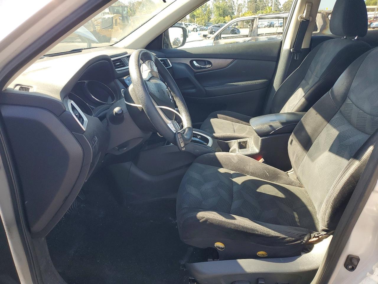 2015 Nissan Rogue Sv Silver vin: 5N1AT2MT4FC773651