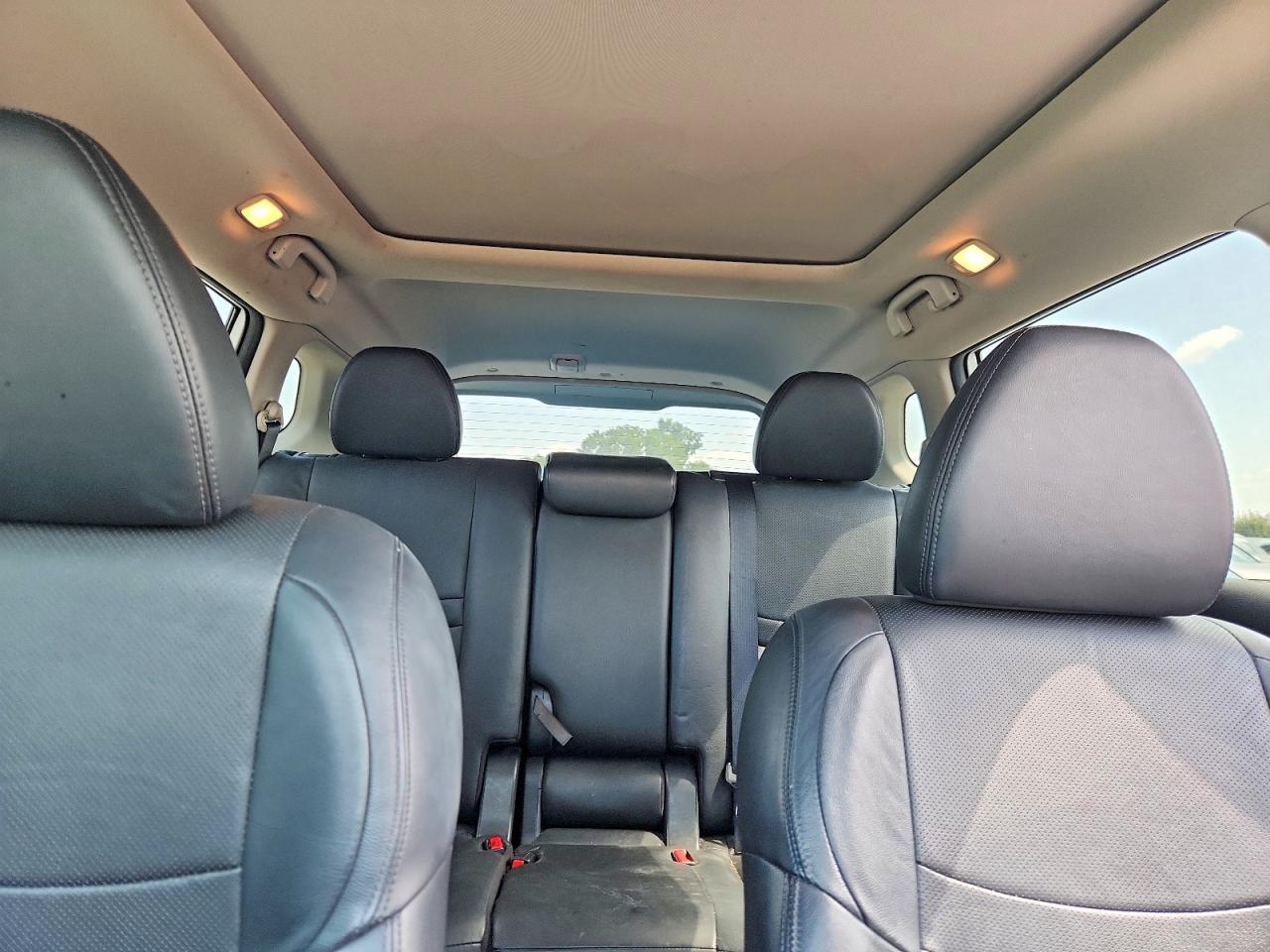 2015 Nissan Rogue Sl White vin: 5N1AT2MT4FC861616