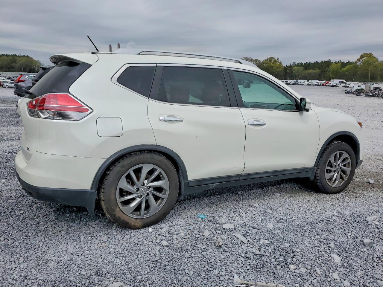 2015 Nissan Rogue Sl White vin: 5N1AT2MT4FC887214