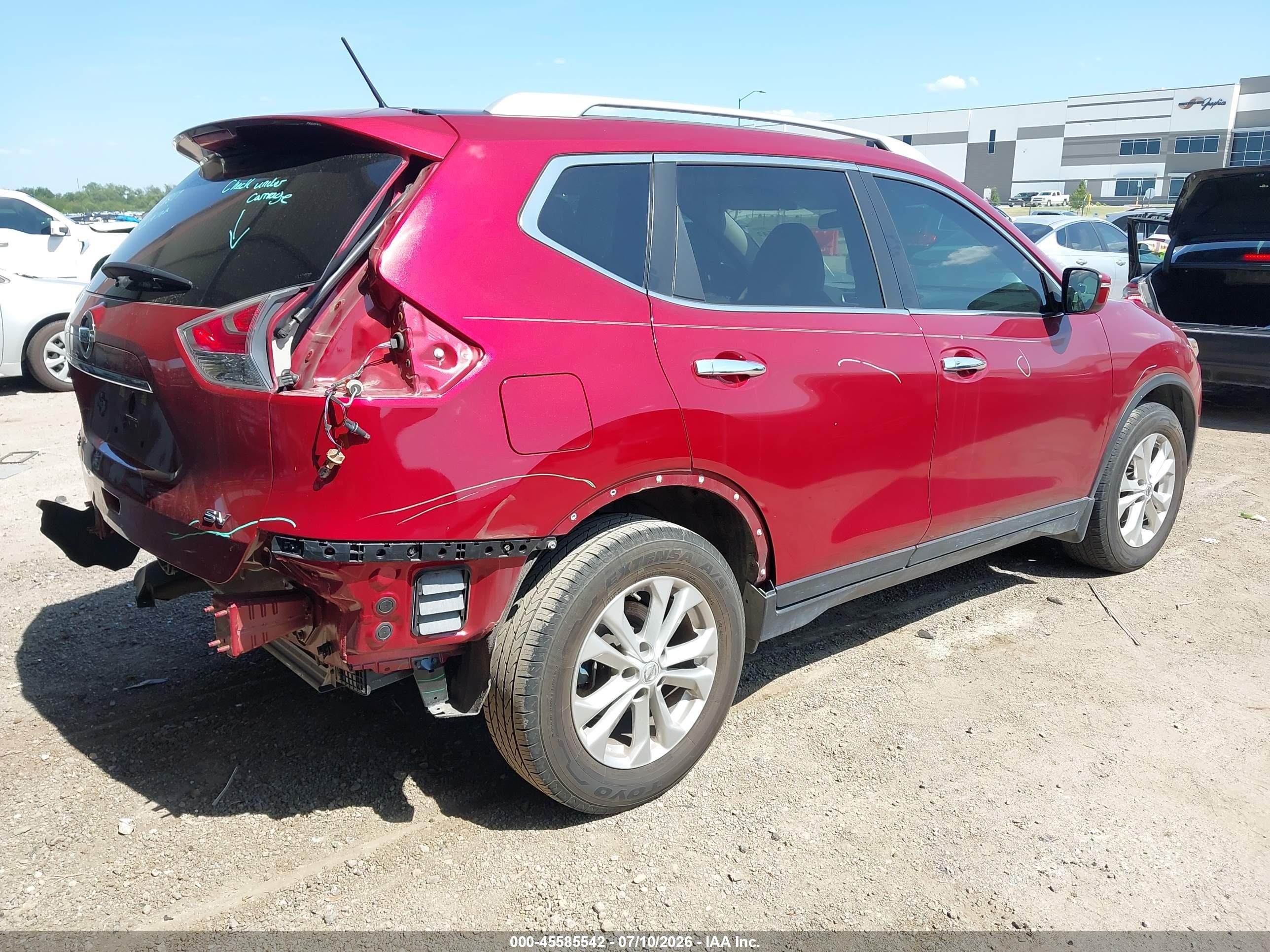 2015 Nissan Rogue Sv Red vin: 5N1AT2MT4FC917814