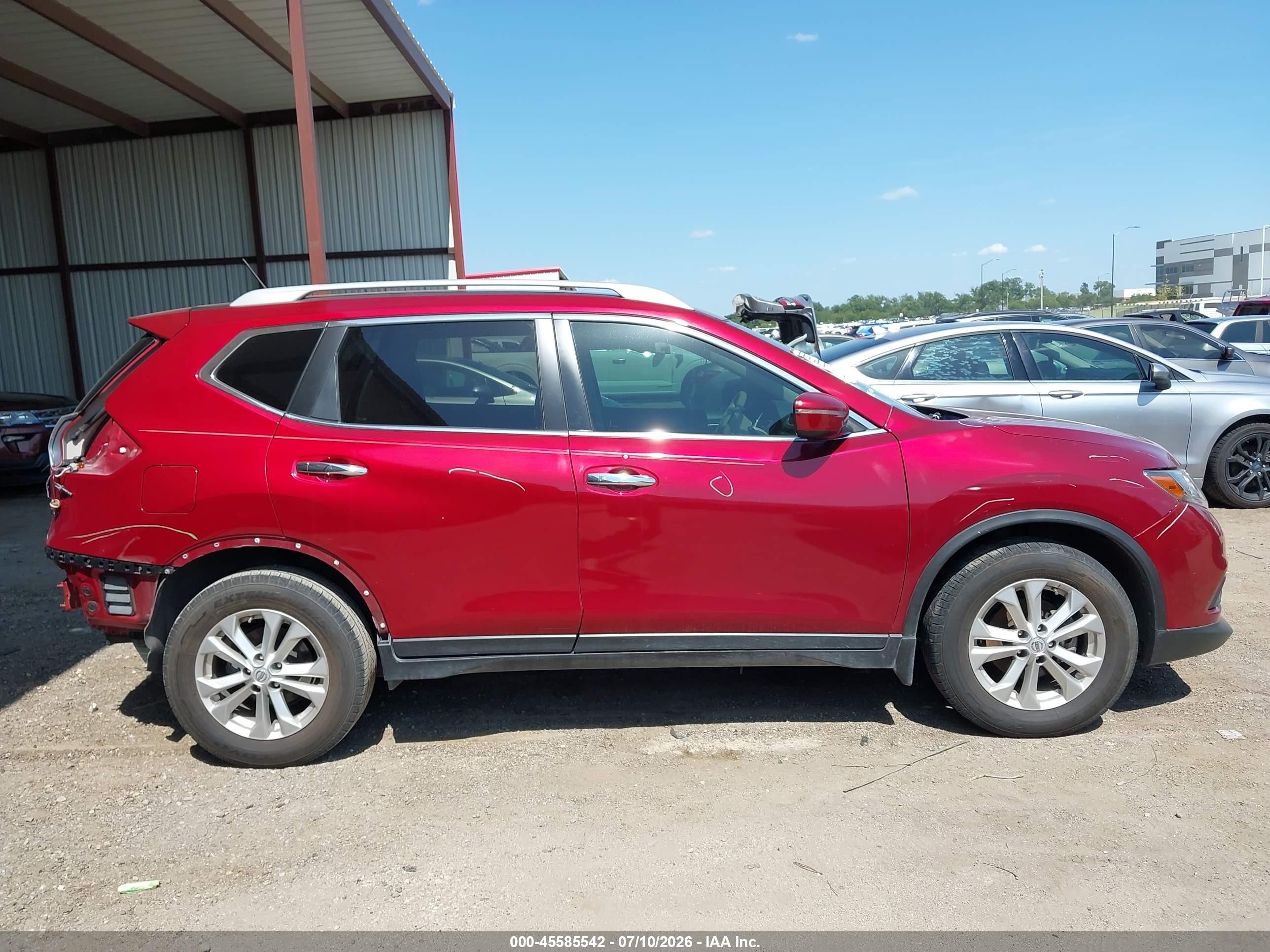 2015 Nissan Rogue Sv Red vin: 5N1AT2MT4FC917814