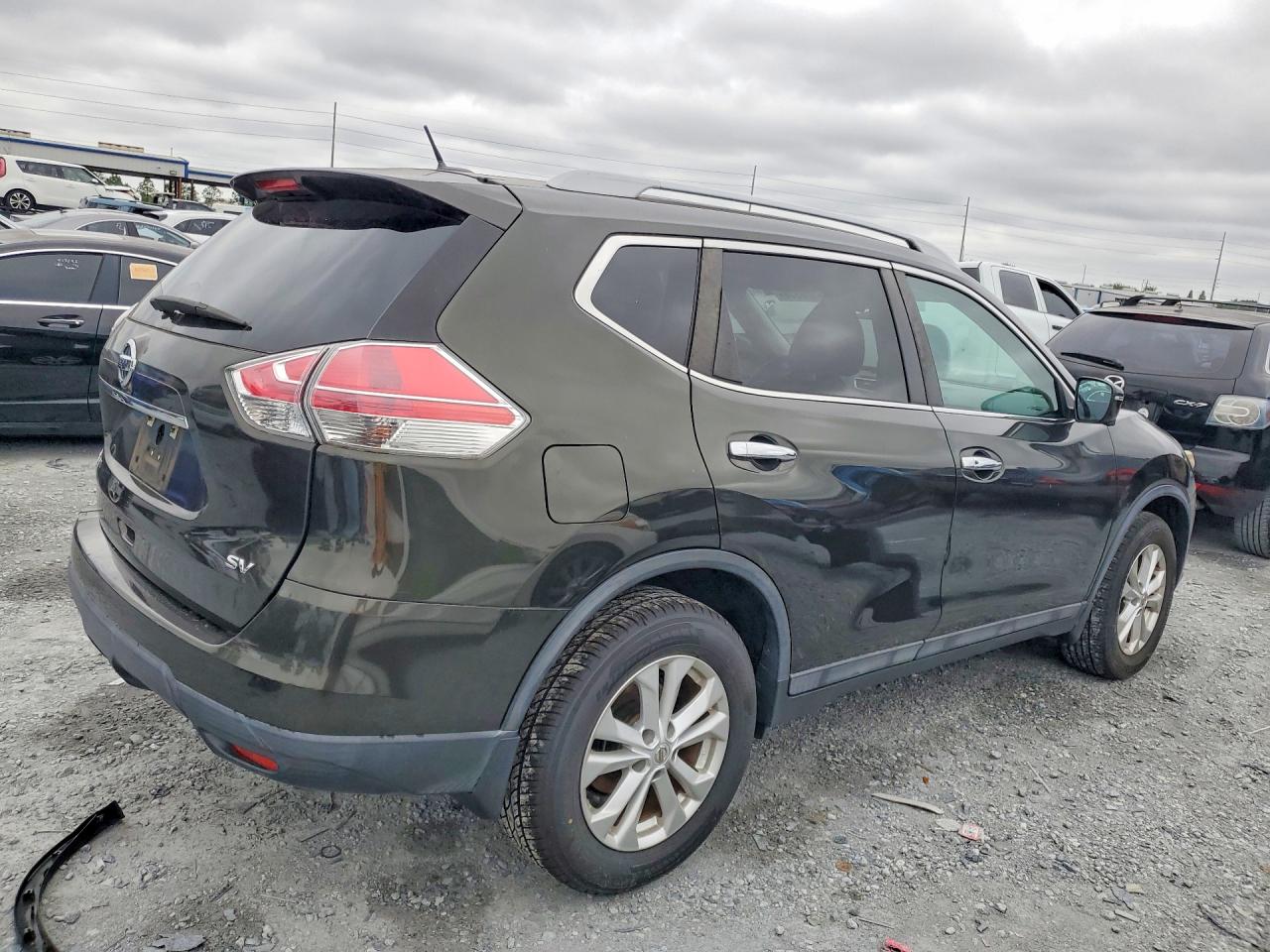 2016 Nissan Rogue Sv Зеленый vin: 5N1AT2MT4GC844302