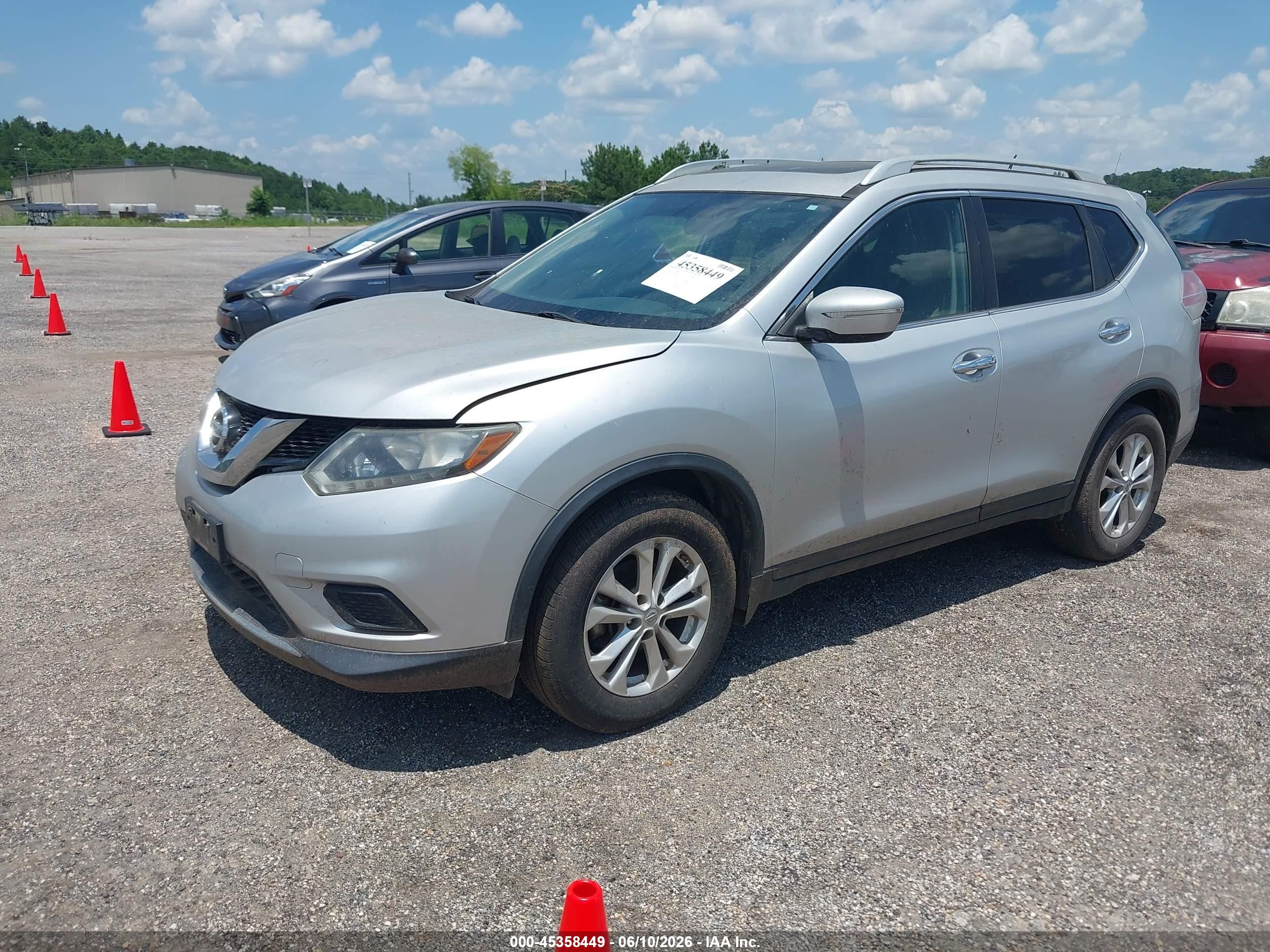 2014 Nissan Rogue Sv Silver vin: 5N1AT2MT5EC755934