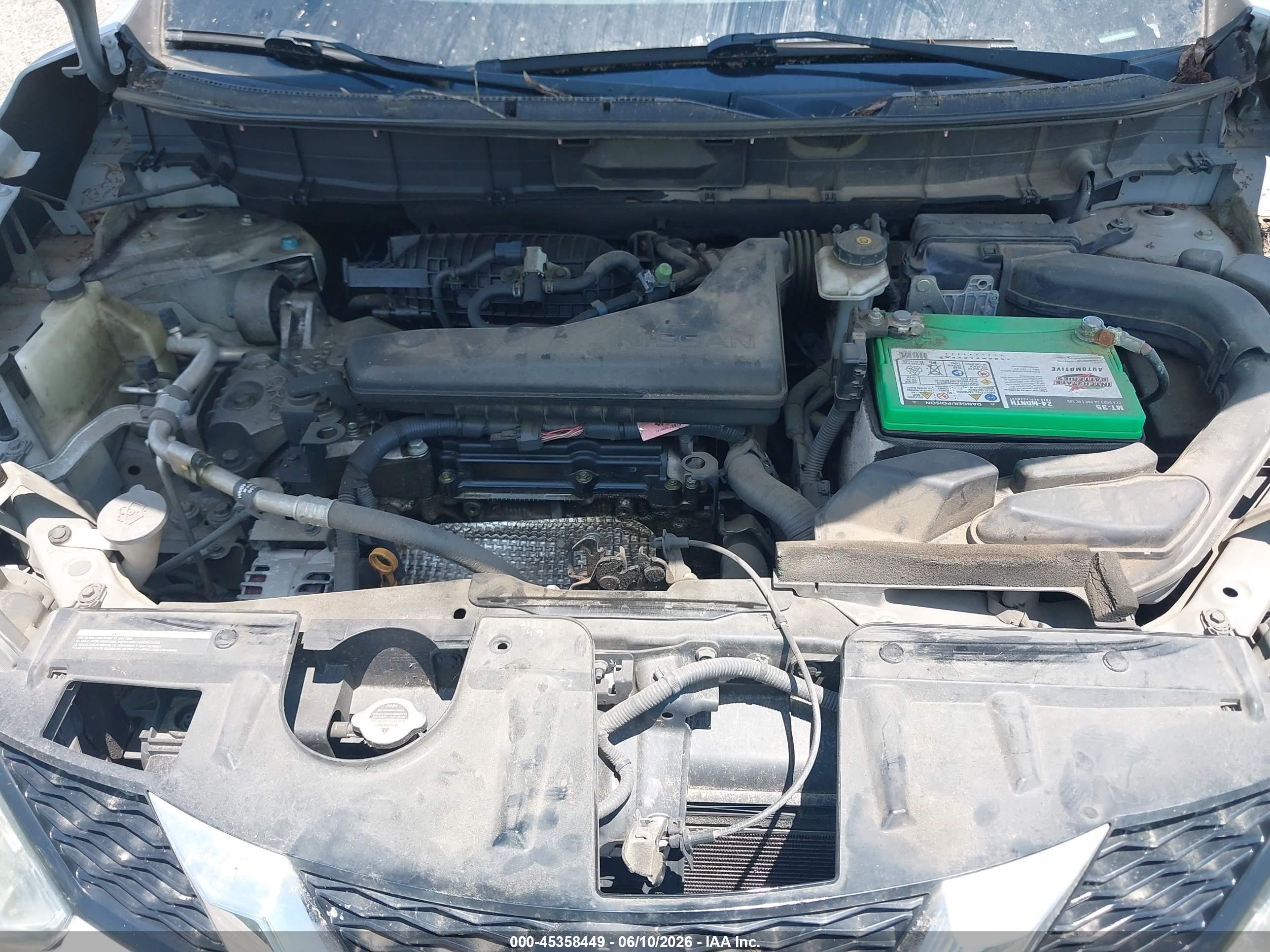2014 Nissan Rogue Sv Silver vin: 5N1AT2MT5EC755934