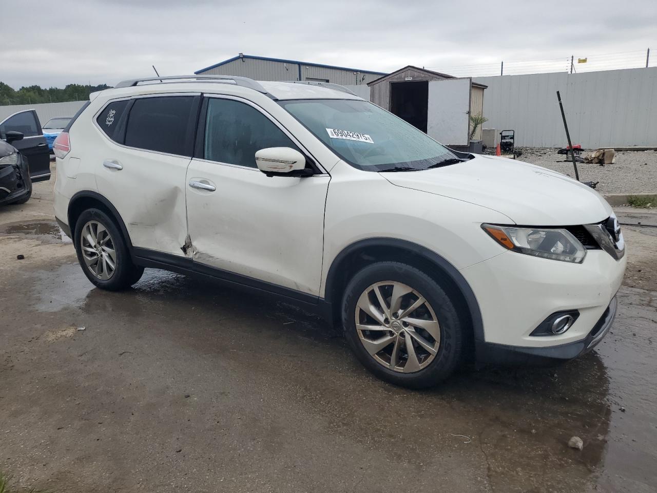 2014 Nissan Rogue S White vin: 5N1AT2MT5EC763919