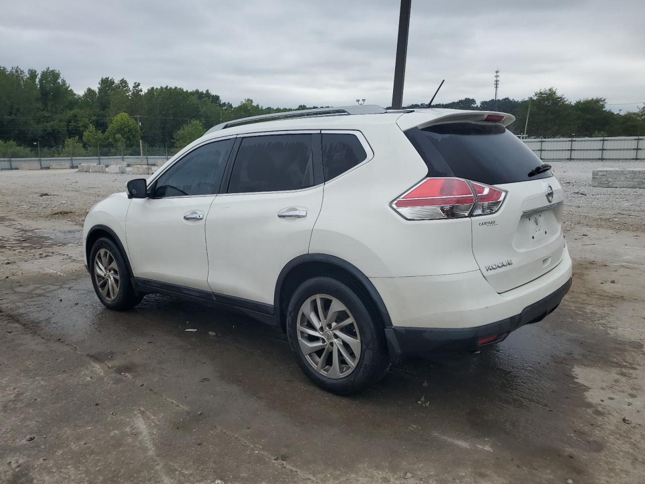 2014 Nissan Rogue S White vin: 5N1AT2MT5EC763919