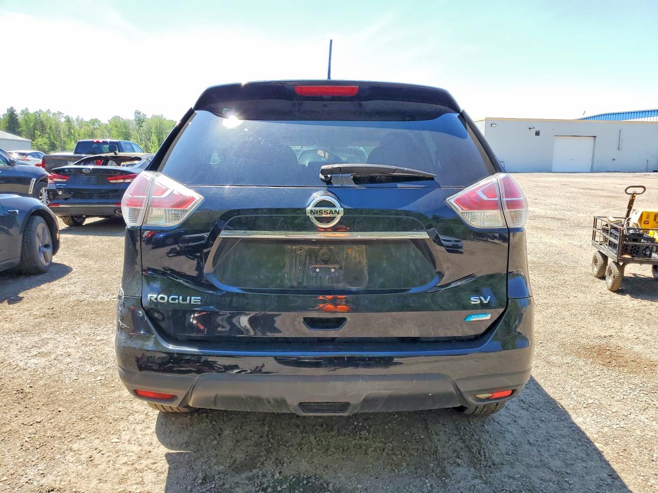 2014 Nissan Rogue S Black vin: 5N1AT2MT5EC841728