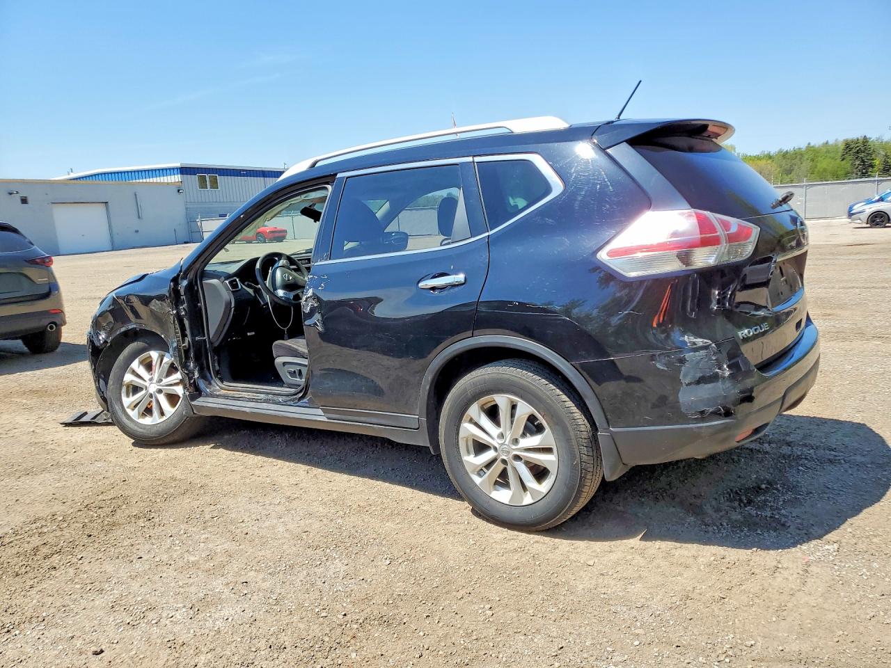 2014 Nissan Rogue S Black vin: 5N1AT2MT5EC841728
