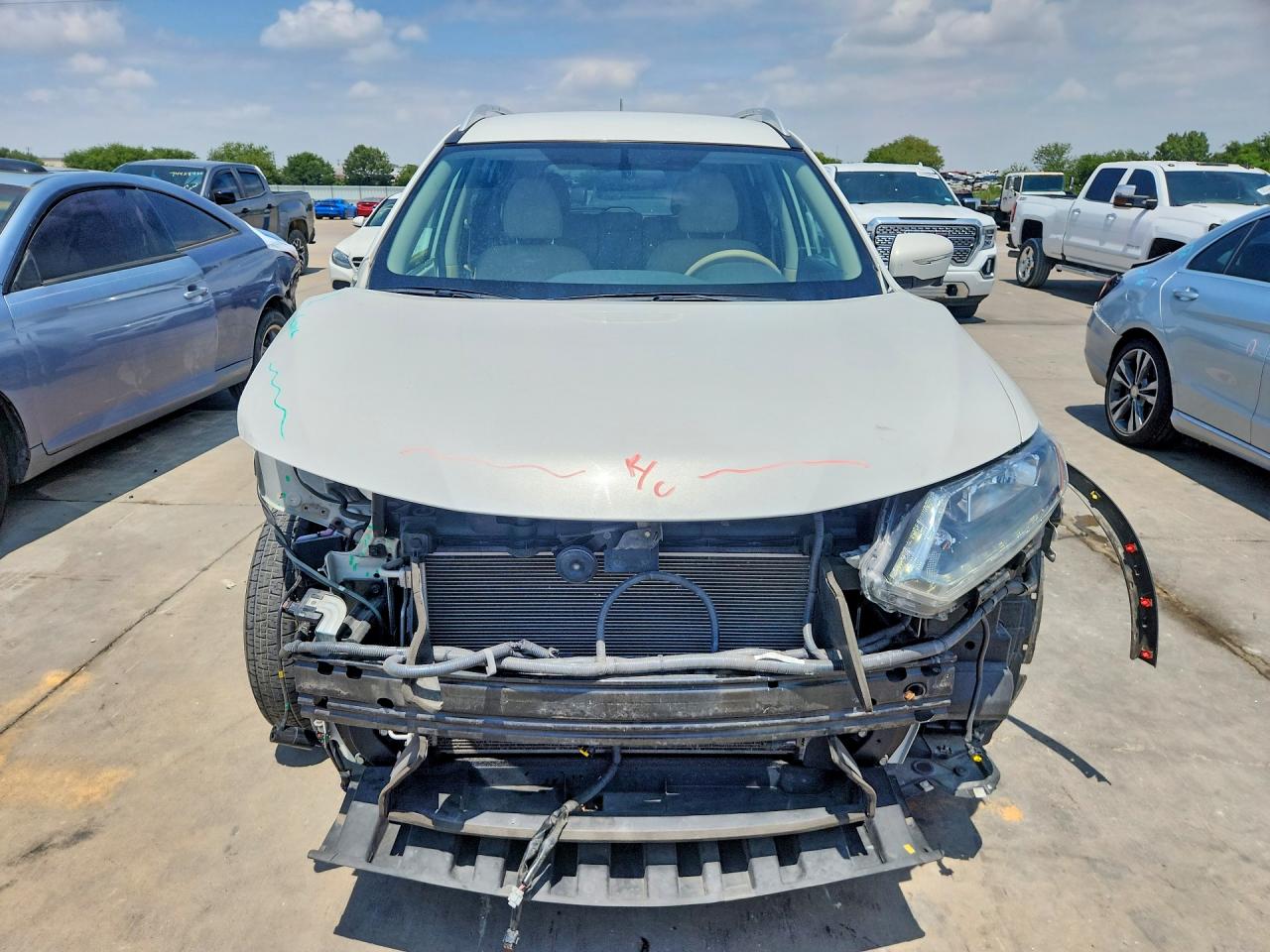 2014 Nissan Rogue Sv White vin: 5N1AT2MT5EC865706