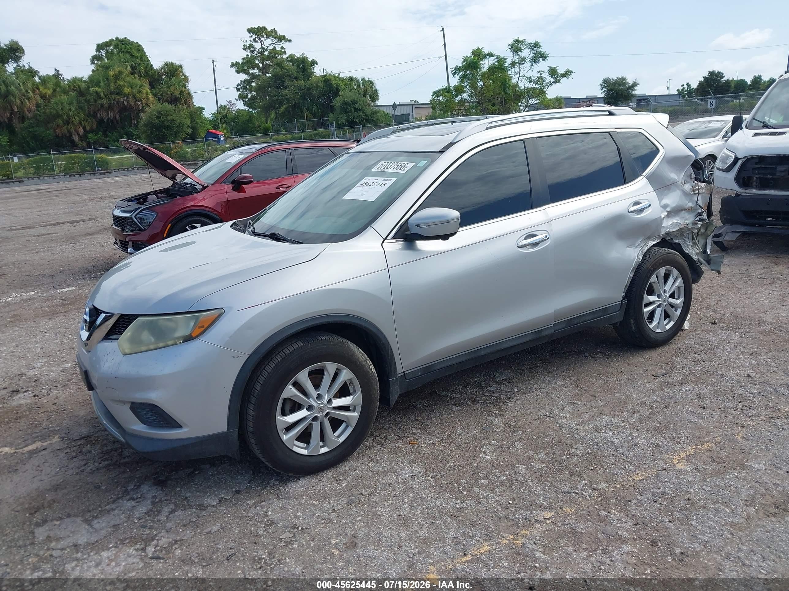 2014 Nissan Rogue Sv Silver vin: 5N1AT2MT5EC871313