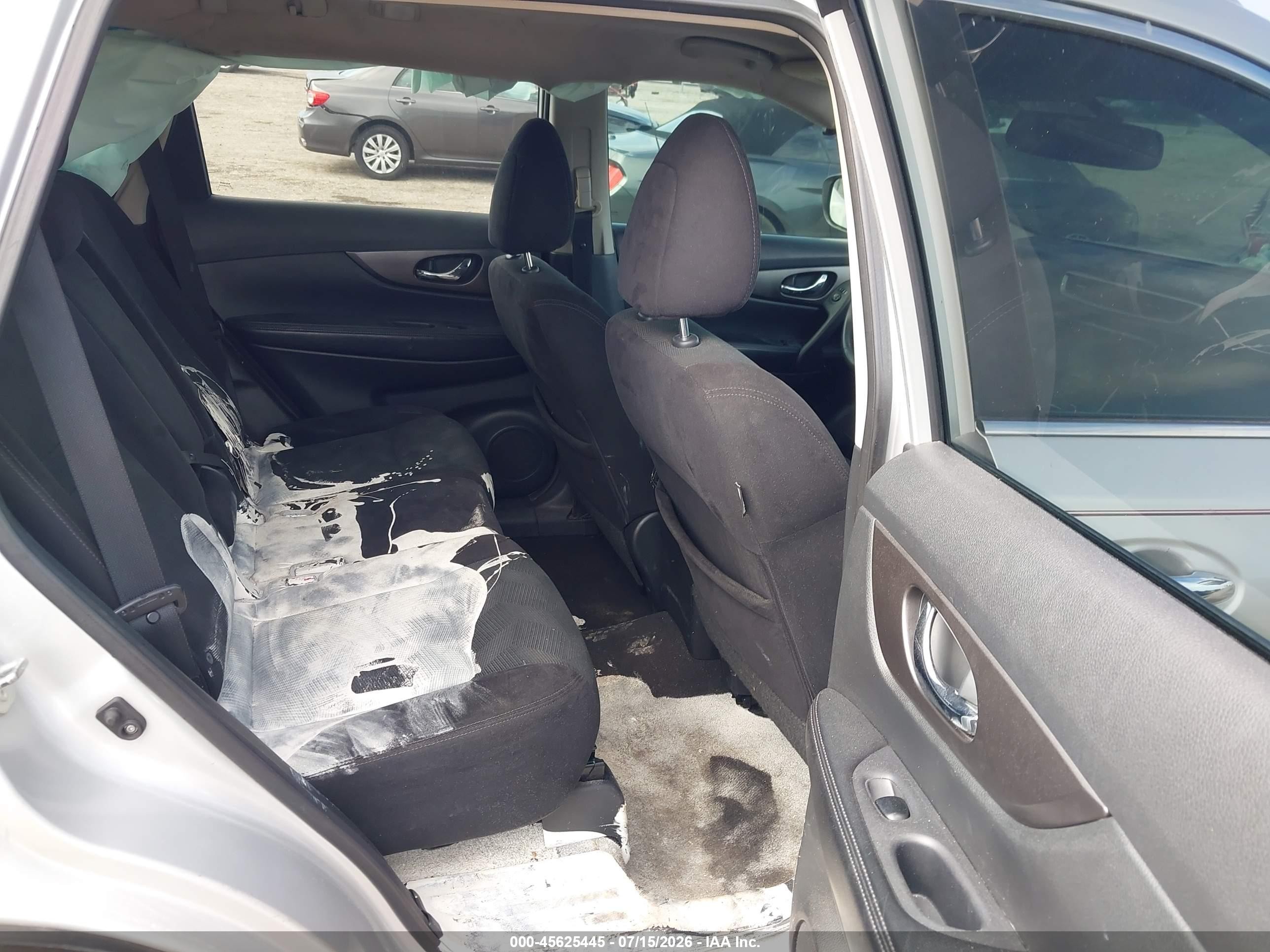 2014 Nissan Rogue Sv Silver vin: 5N1AT2MT5EC871313