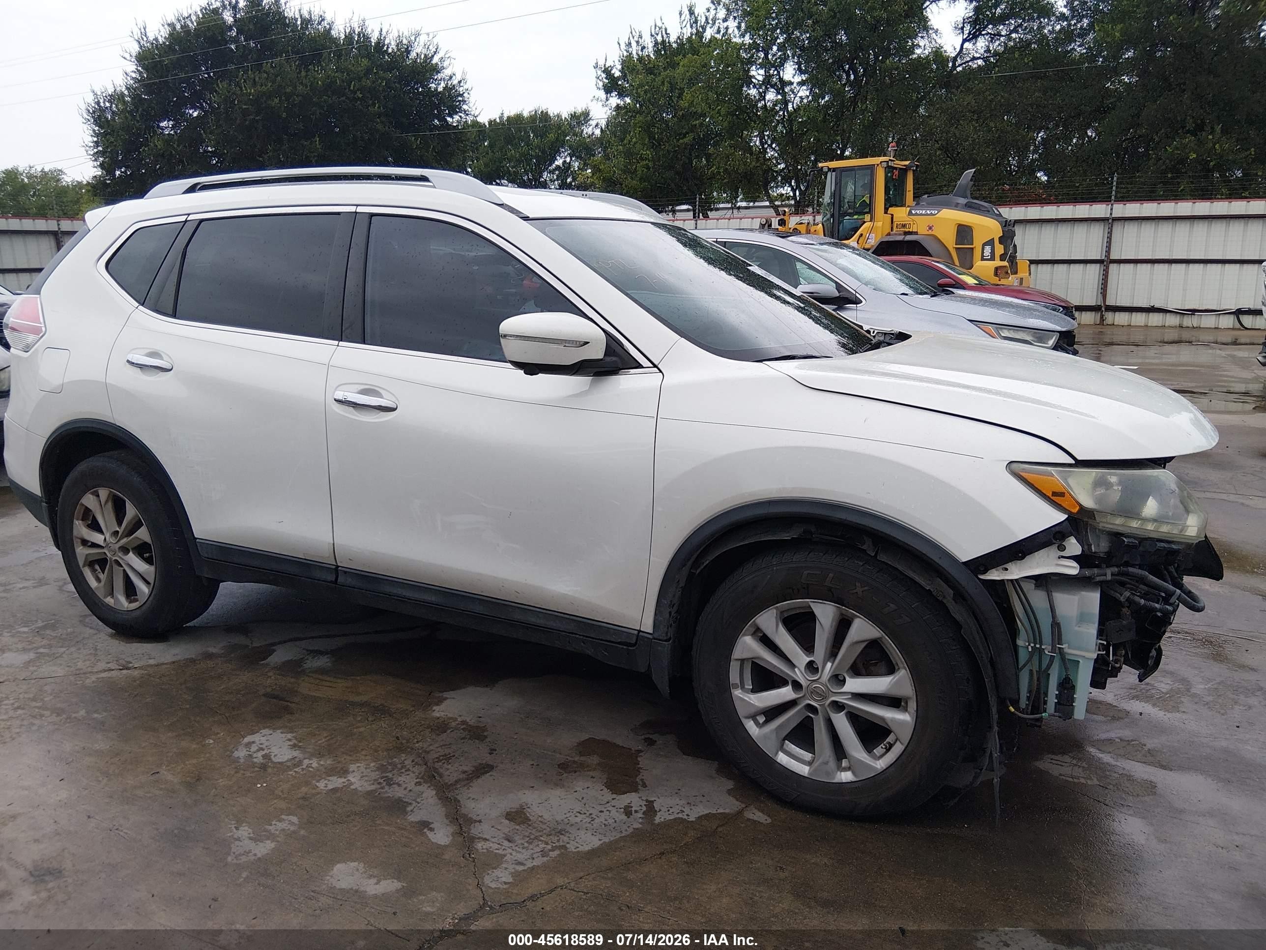 2014 Nissan Rogue Sv White vin: 5N1AT2MT5EC872056