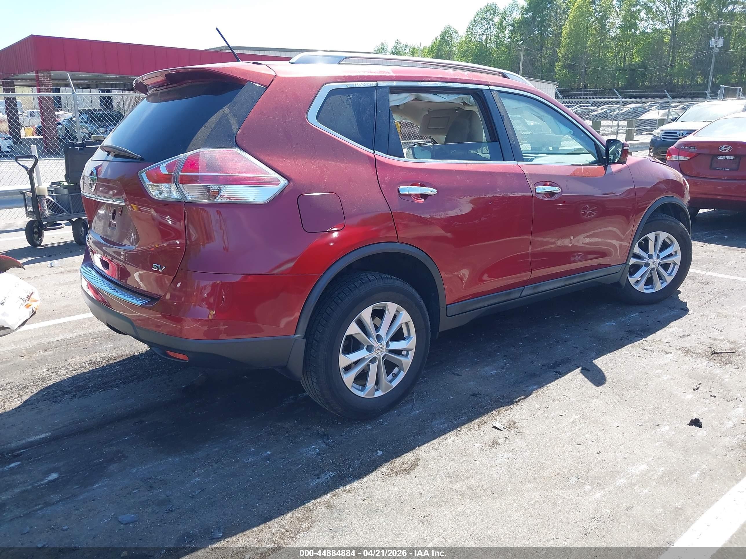 2015 Nissan Rogue Sv Red vin: 5N1AT2MT5FC786361
