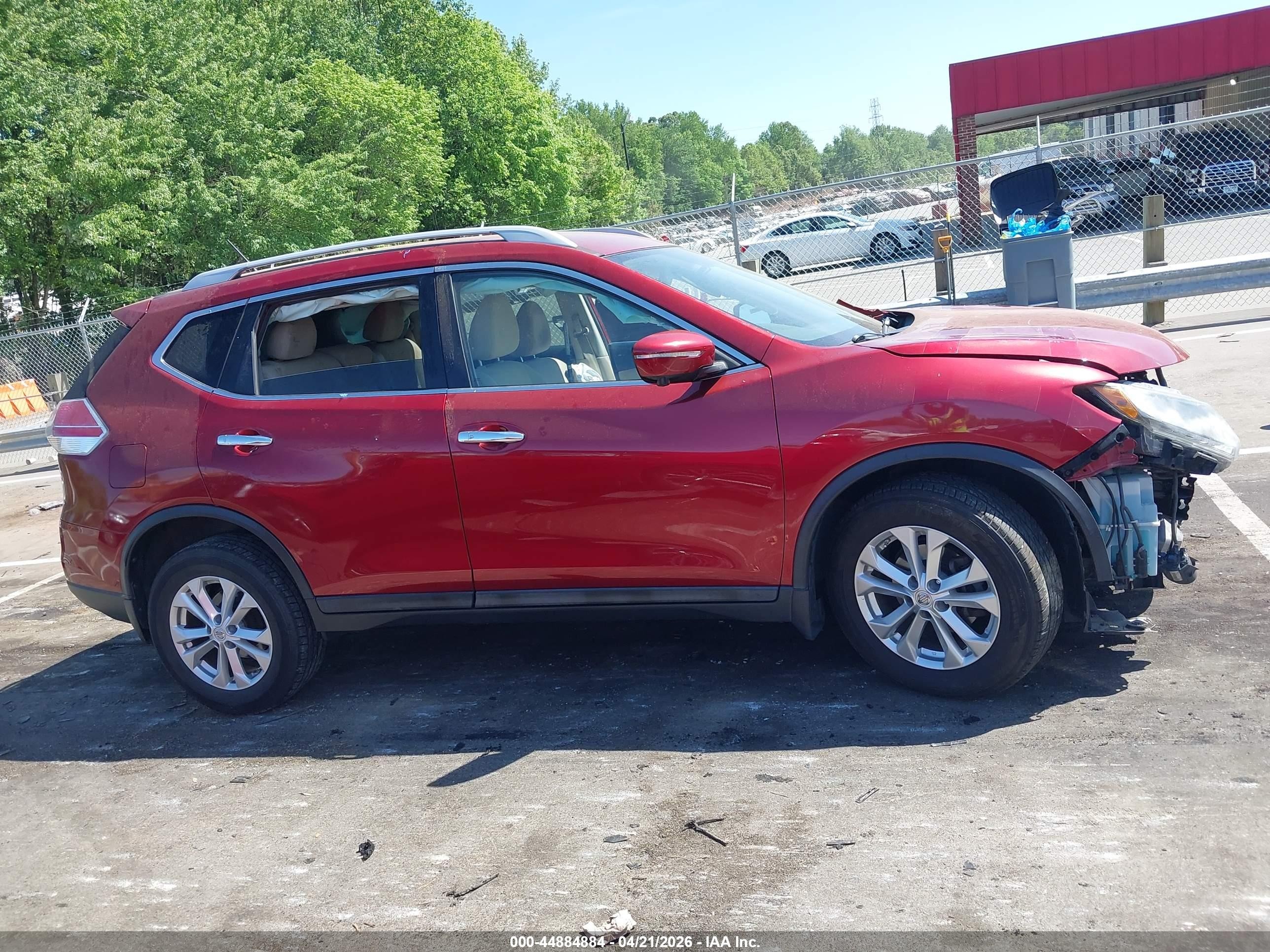 2015 Nissan Rogue Sv Red vin: 5N1AT2MT5FC786361