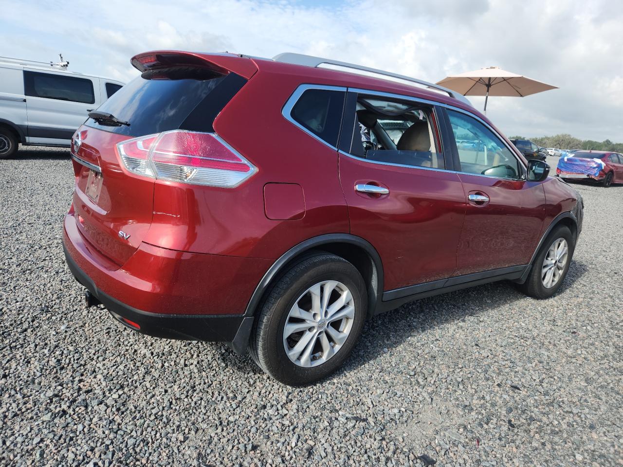2015 Nissan Rogue Sv Red vin: 5N1AT2MT5FC839480