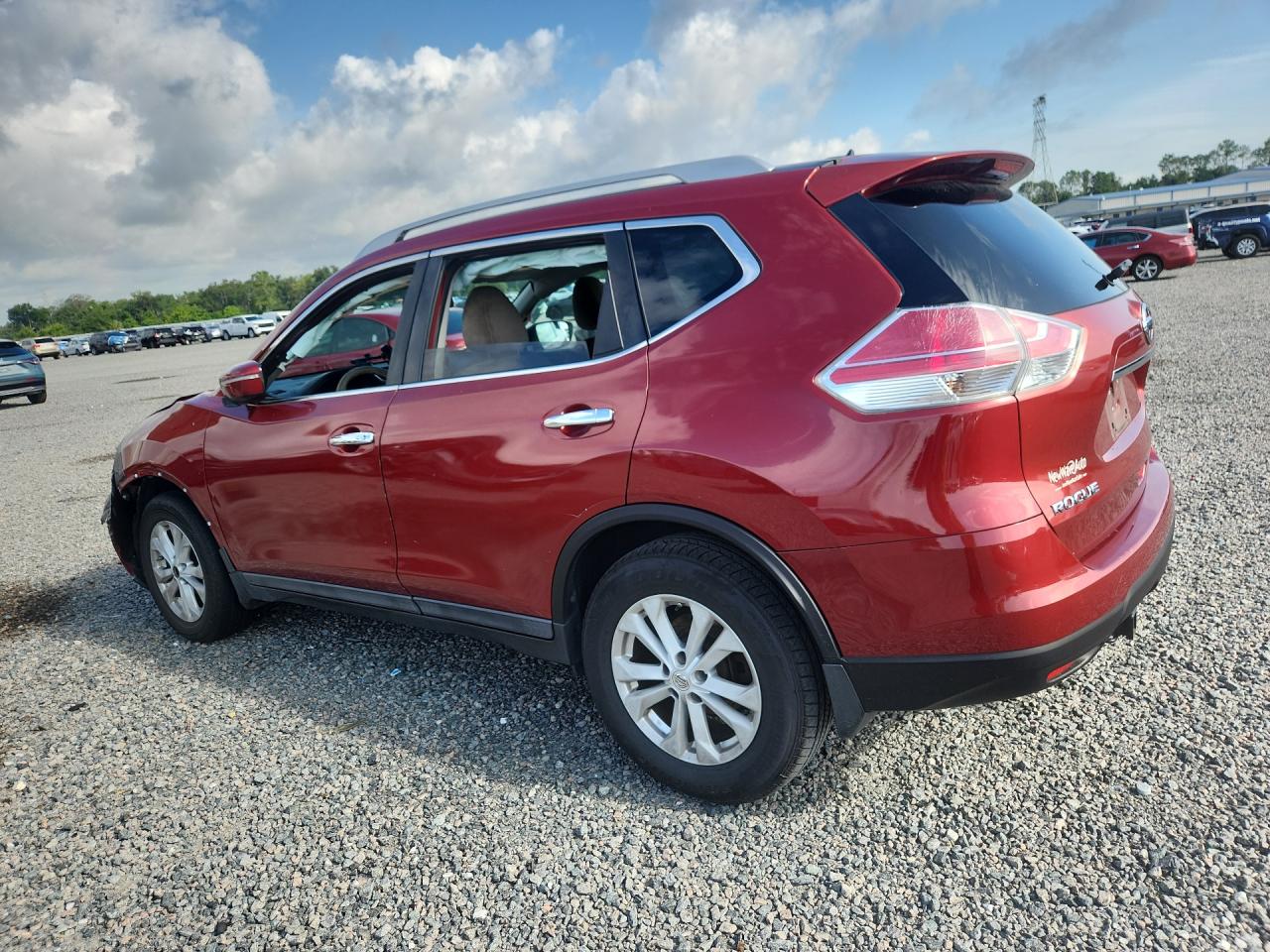 2015 Nissan Rogue Sv Red vin: 5N1AT2MT5FC839480