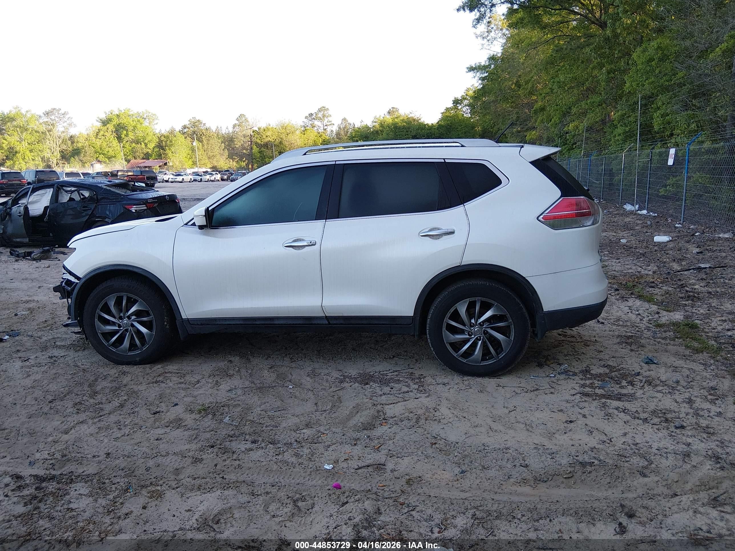 2015 Nissan Rogue Sl White vin: 5N1AT2MT5FC857431