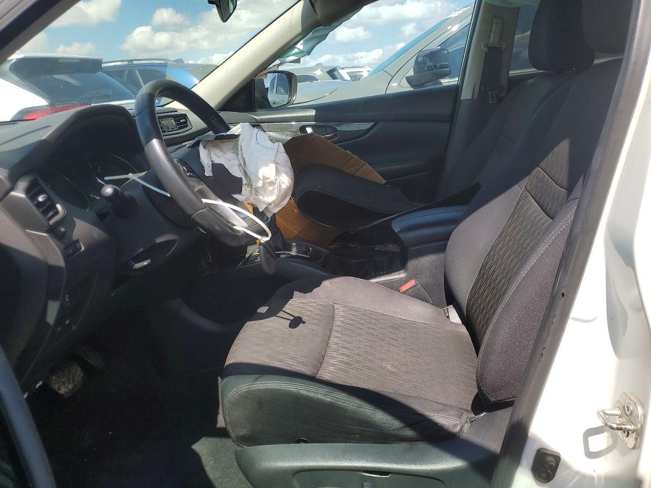 2017 Nissan Rogue Sv White vin: 5N1AT2MT5HC869484