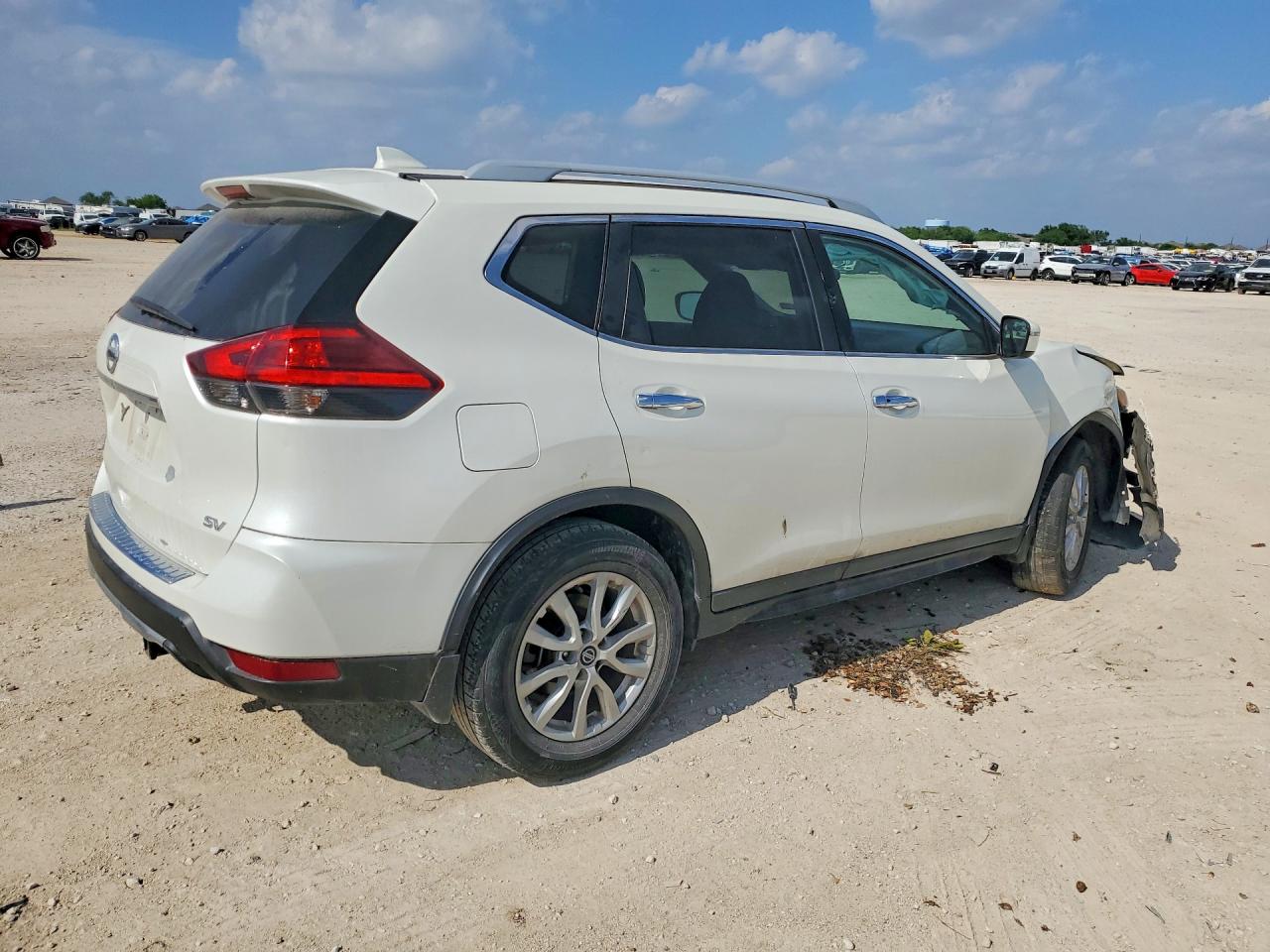 2017 Nissan Rogue Sv White vin: 5N1AT2MT5HC869484