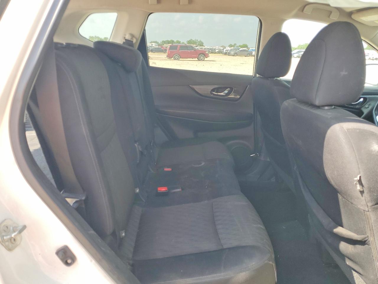 2017 Nissan Rogue Sv White vin: 5N1AT2MT5HC869484
