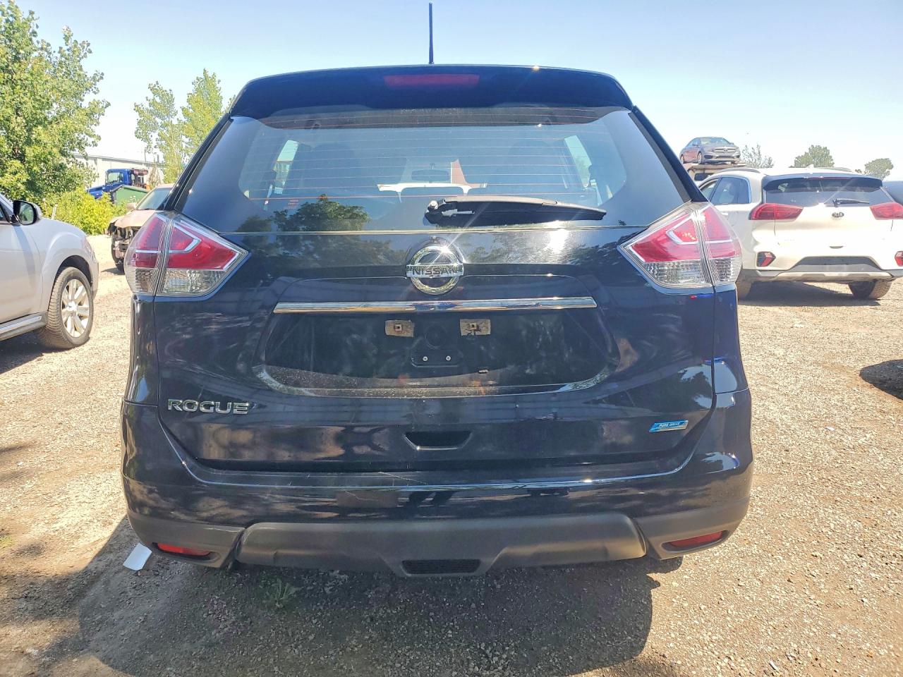 2014 Nissan Rogue S Black vin: 5N1AT2MT6EC757787