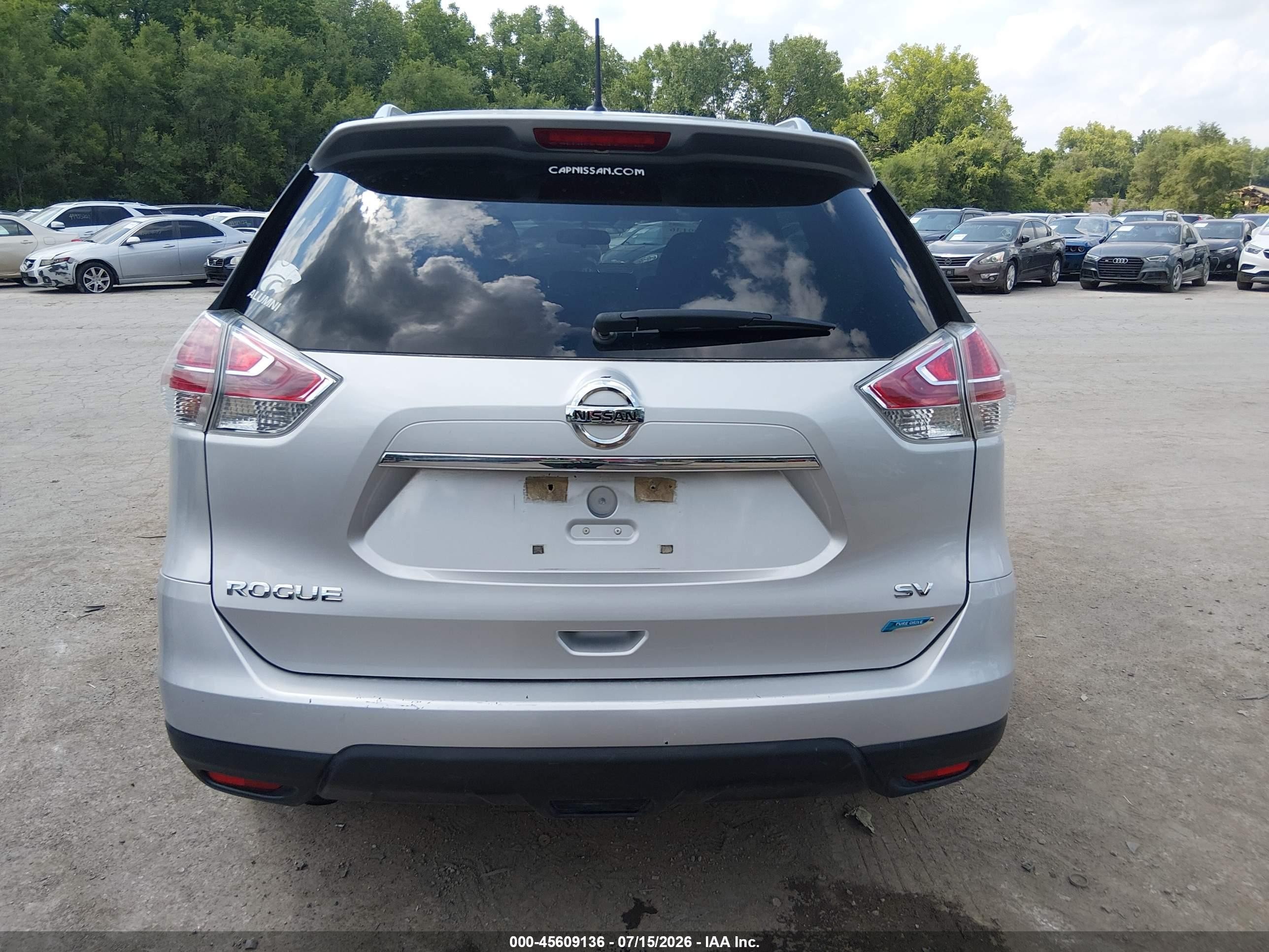 2014 Nissan Rogue Sv Silver vin: 5N1AT2MT6EC758664