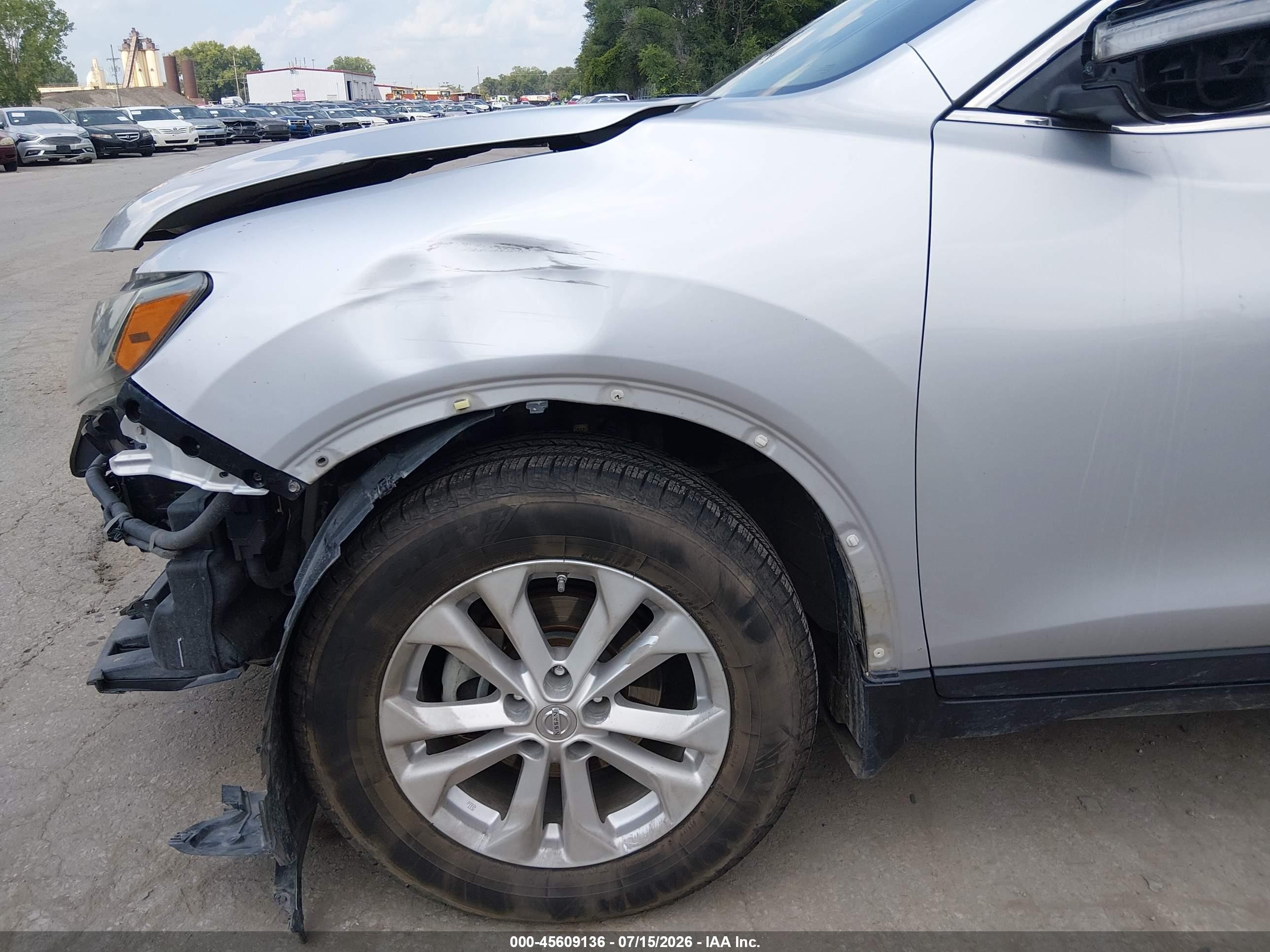 2014 Nissan Rogue Sv Silver vin: 5N1AT2MT6EC758664