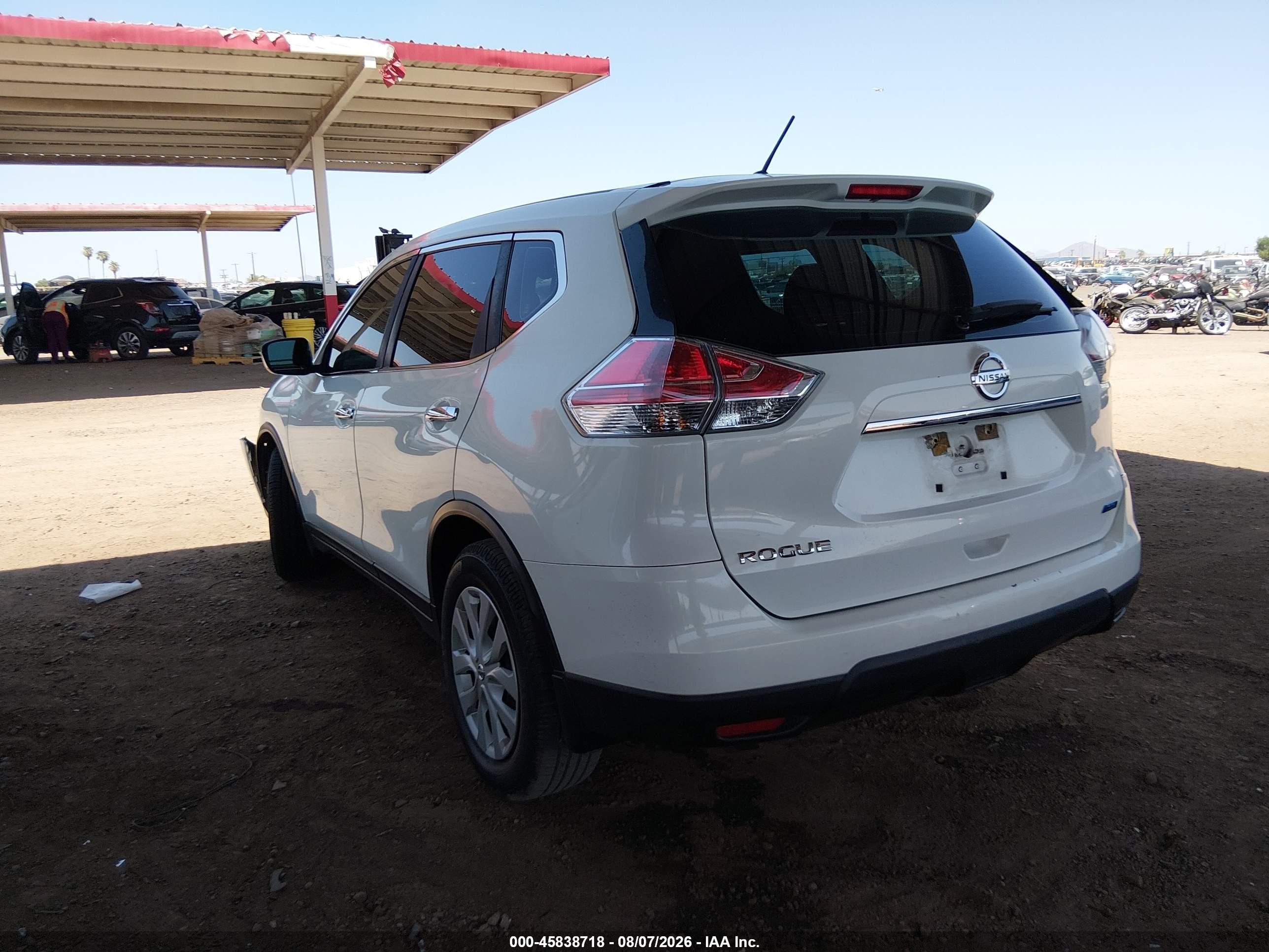 2014 Nissan Rogue S White vin: 5N1AT2MT6EC767896