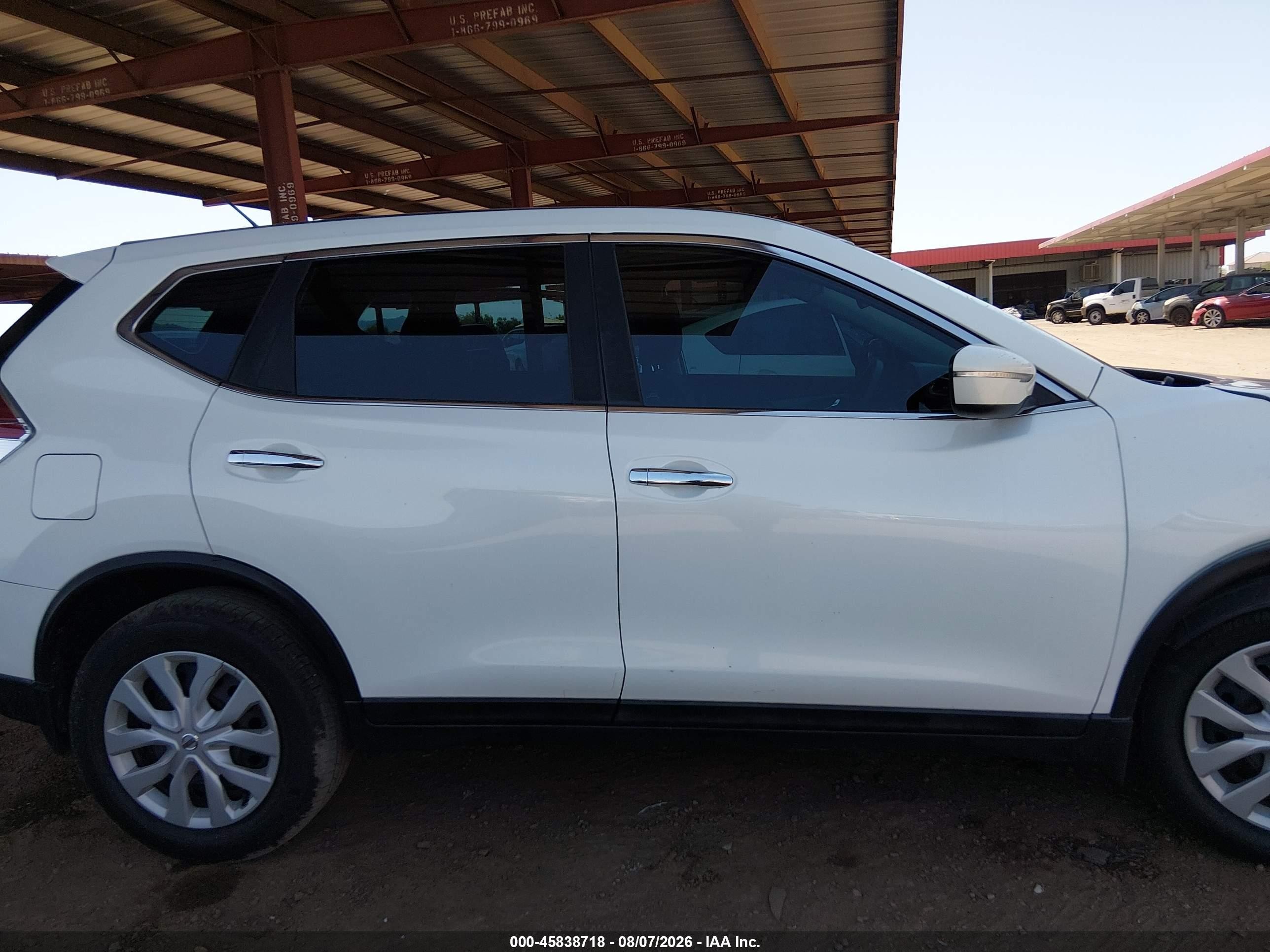2014 Nissan Rogue S White vin: 5N1AT2MT6EC767896