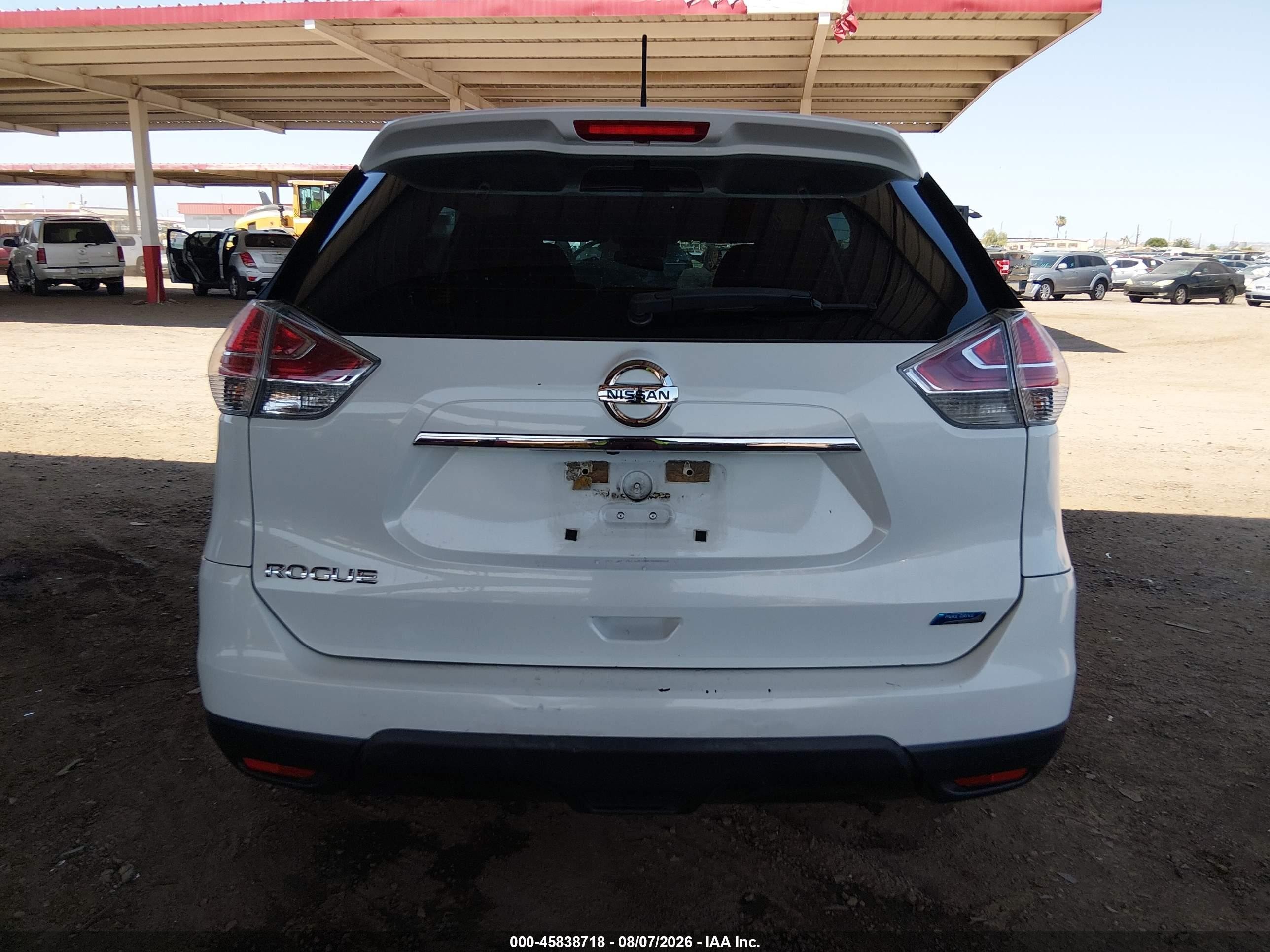 2014 Nissan Rogue S White vin: 5N1AT2MT6EC767896