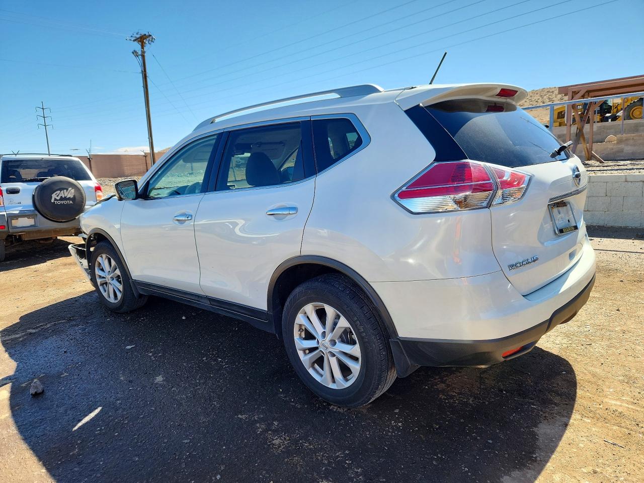 2014 Nissan Rogue Sv White vin: 5N1AT2MT6EC803053