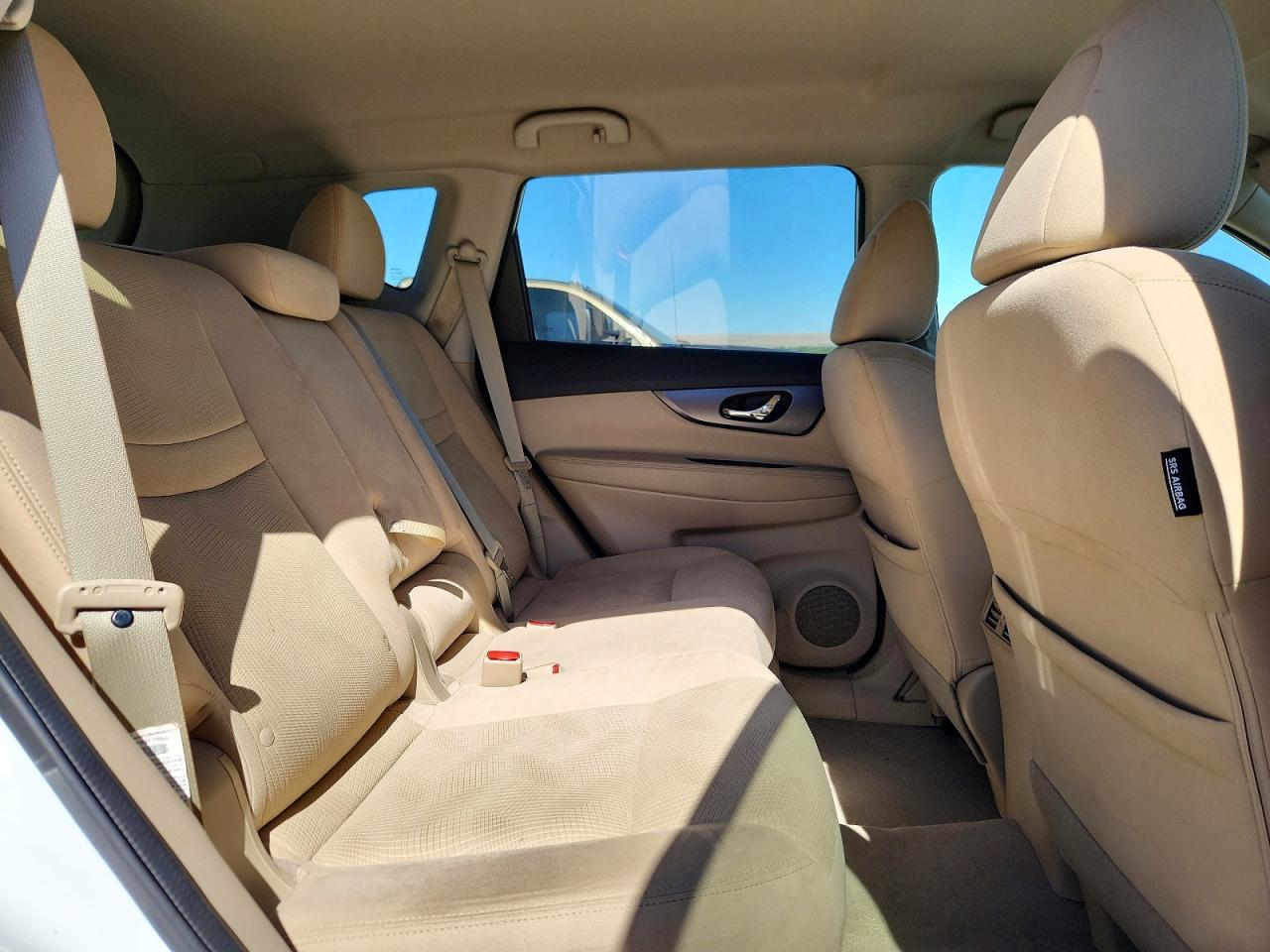 2014 Nissan Rogue Sv White vin: 5N1AT2MT6EC803053